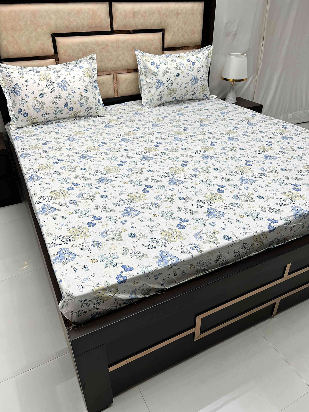 Pure Decor Gem Grey Floral 250 TC Pure Cotton Fitted King Bedsheet With 2 Pillow Covers
Pure Decor Gem Grey Floral 250 TC Pure Cotton Fitted King Bedsheet With 2 Pillow Covers