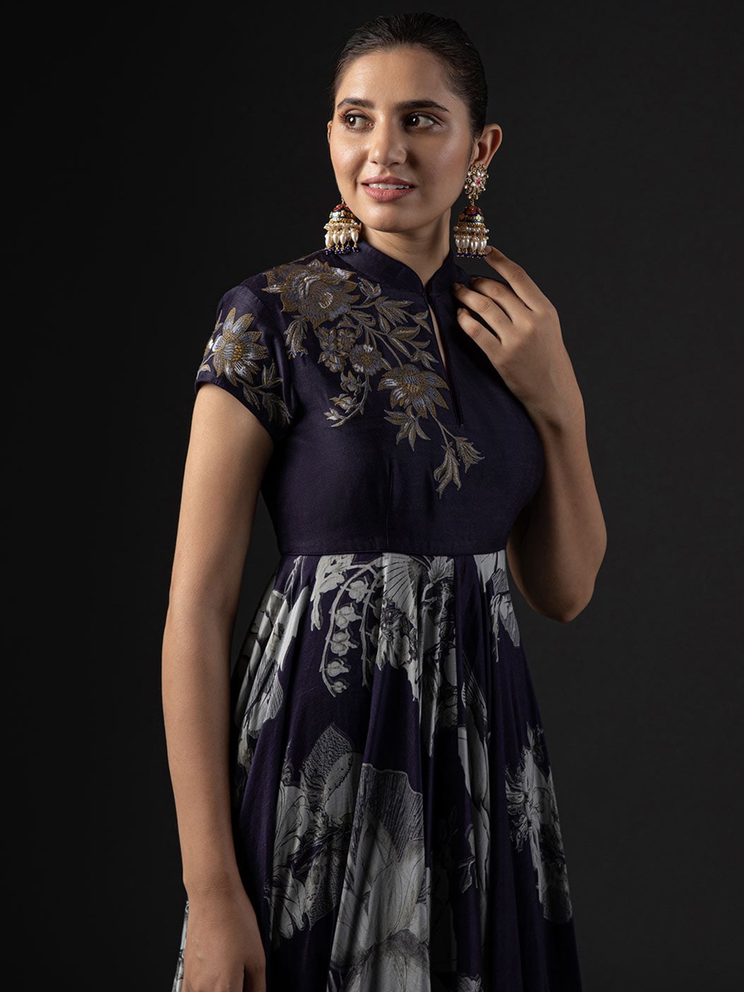 Biba by Rohit Bal Floral Printed Regular Thread Work Kurta With Churidar & Dupatta, Navy blue
Biba by Rohit Bal Floral Printed Regular Thread Work Kurta With Churidar & Dupatta, Navy blue