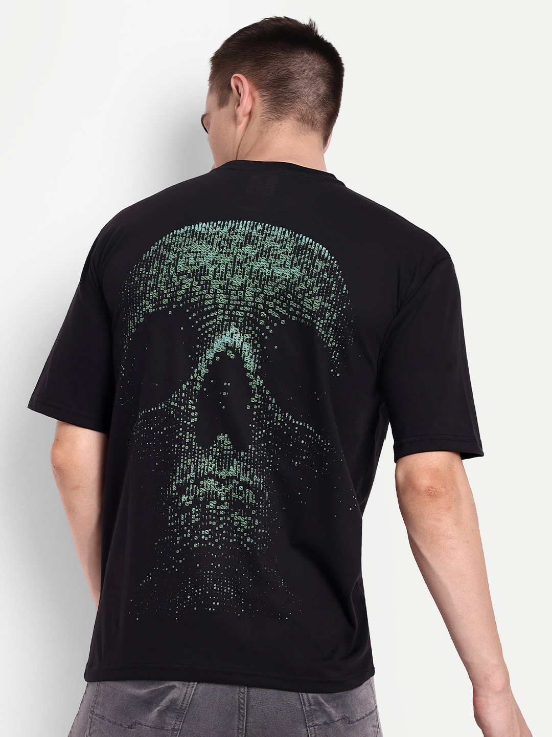 BLURR Techno Skull Printed Round Neck Drop-Shoulder Sleeves Pure Cotton Oversized T-shirt, Black
BLURR Techno Skull Printed Round Neck Drop-Shoulder Sleeves Pure Cotton Oversized T-shirt, Black
