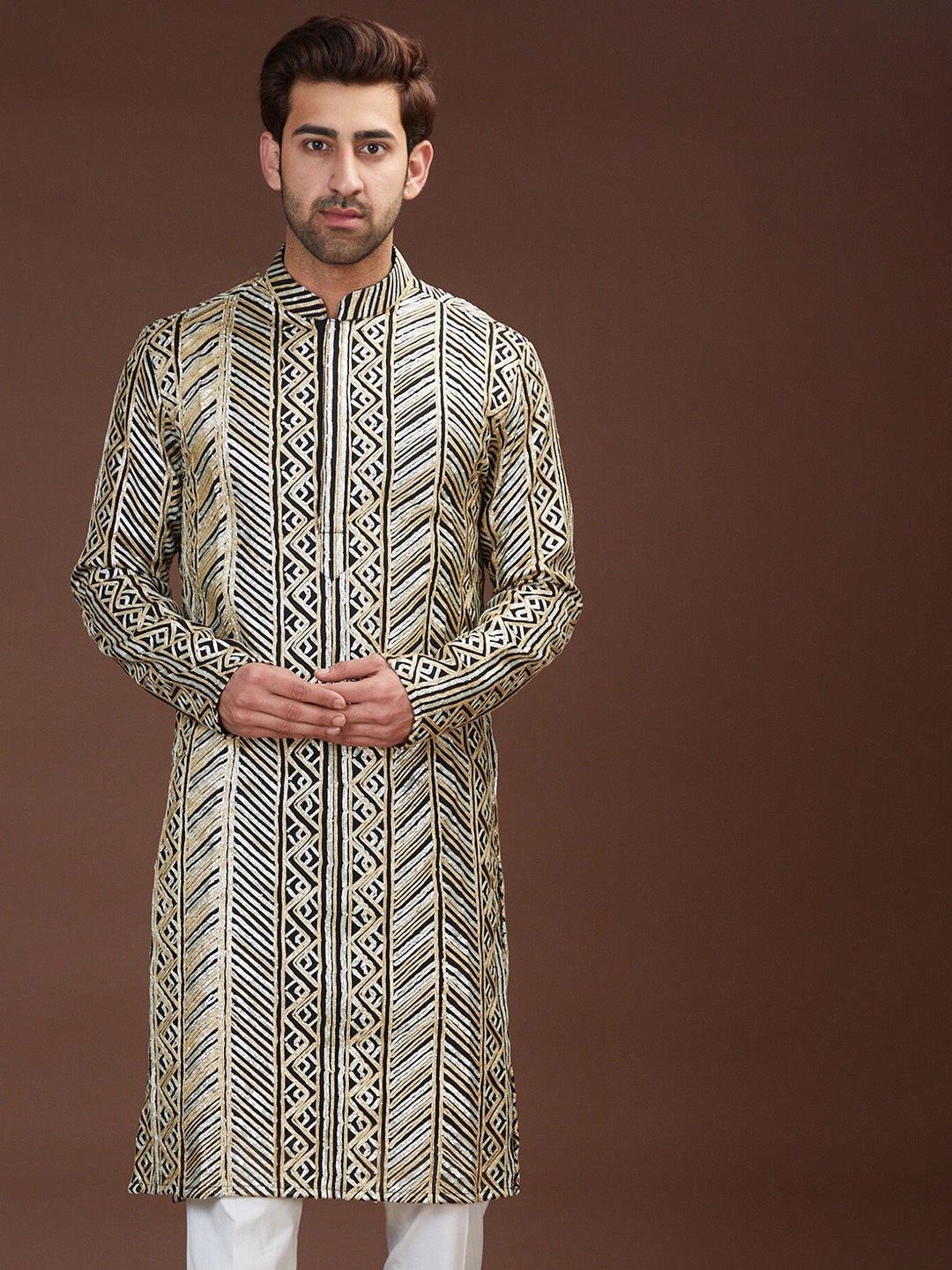 KASBAH CLOTHING NISHCHAIY SAJDEH Ethnic Motif Embelished Mandarin Collar Gotta Patti Kurta, Black
KASBAH CLOTHING NISHCHAIY SAJDEH Ethnic Motif Embelished Mandarin Collar Gotta Patti Kurta, Black