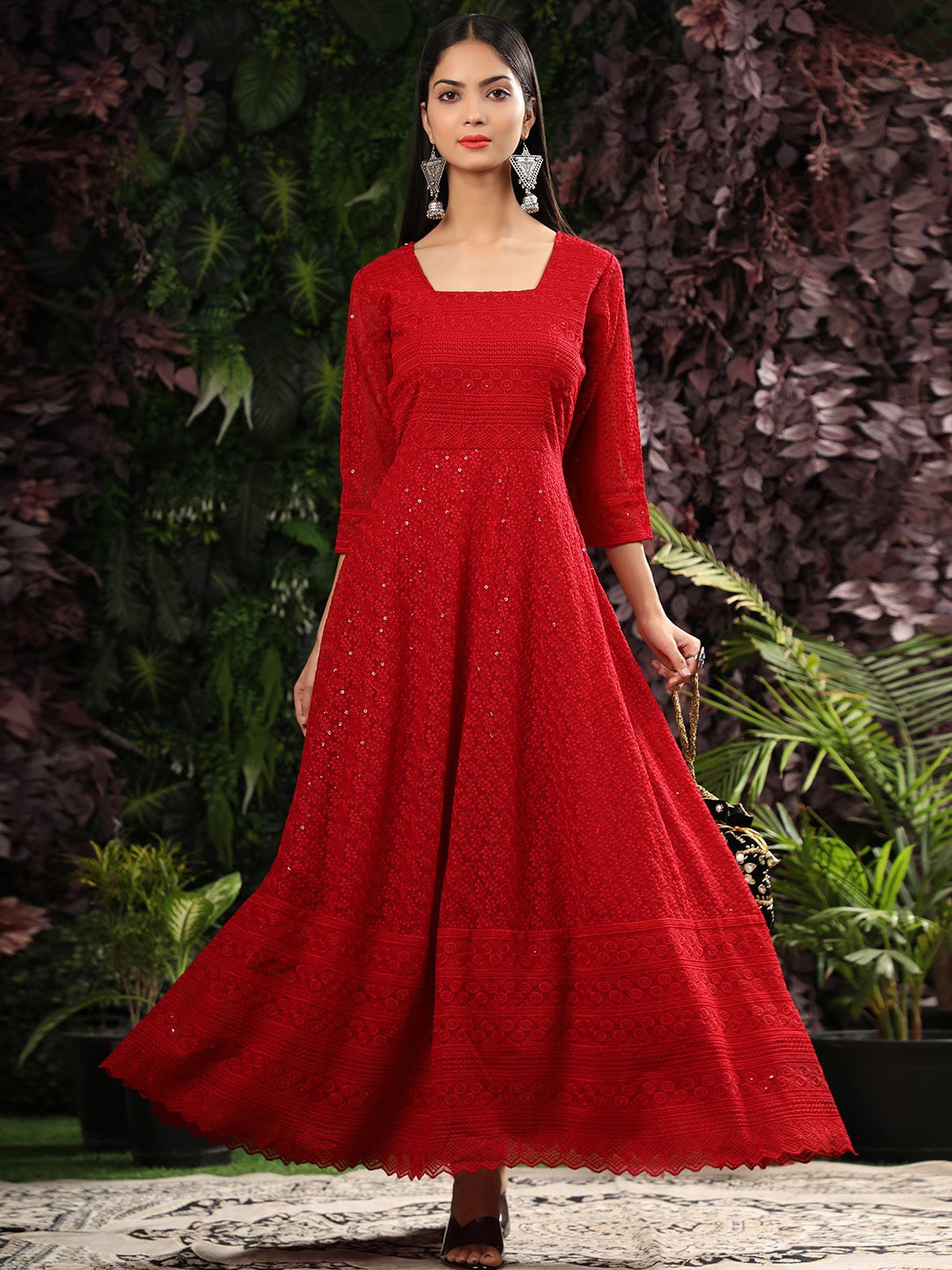 BLACK SCISSOR Ethnic Motifs Embroidered Square Neck Sequinned Maxi Ethnic Dress, Maroon
BLACK SCISSOR Ethnic Motifs Embroidered Square Neck Sequinned Maxi Ethnic Dress, Maroon