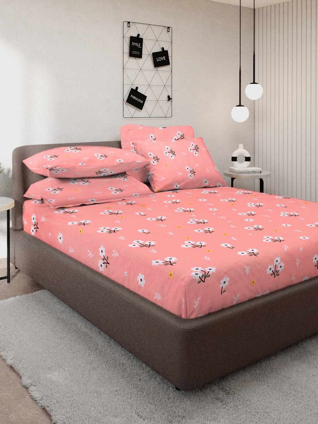 KLOTTHE Pink & White Floral Printed 300TC Fitted Double King Bedsheet With 4 Pillow Cover
KLOTTHE Pink & White Floral Printed 300TC Fitted Double King Bedsheet With 4 Pillow Cover