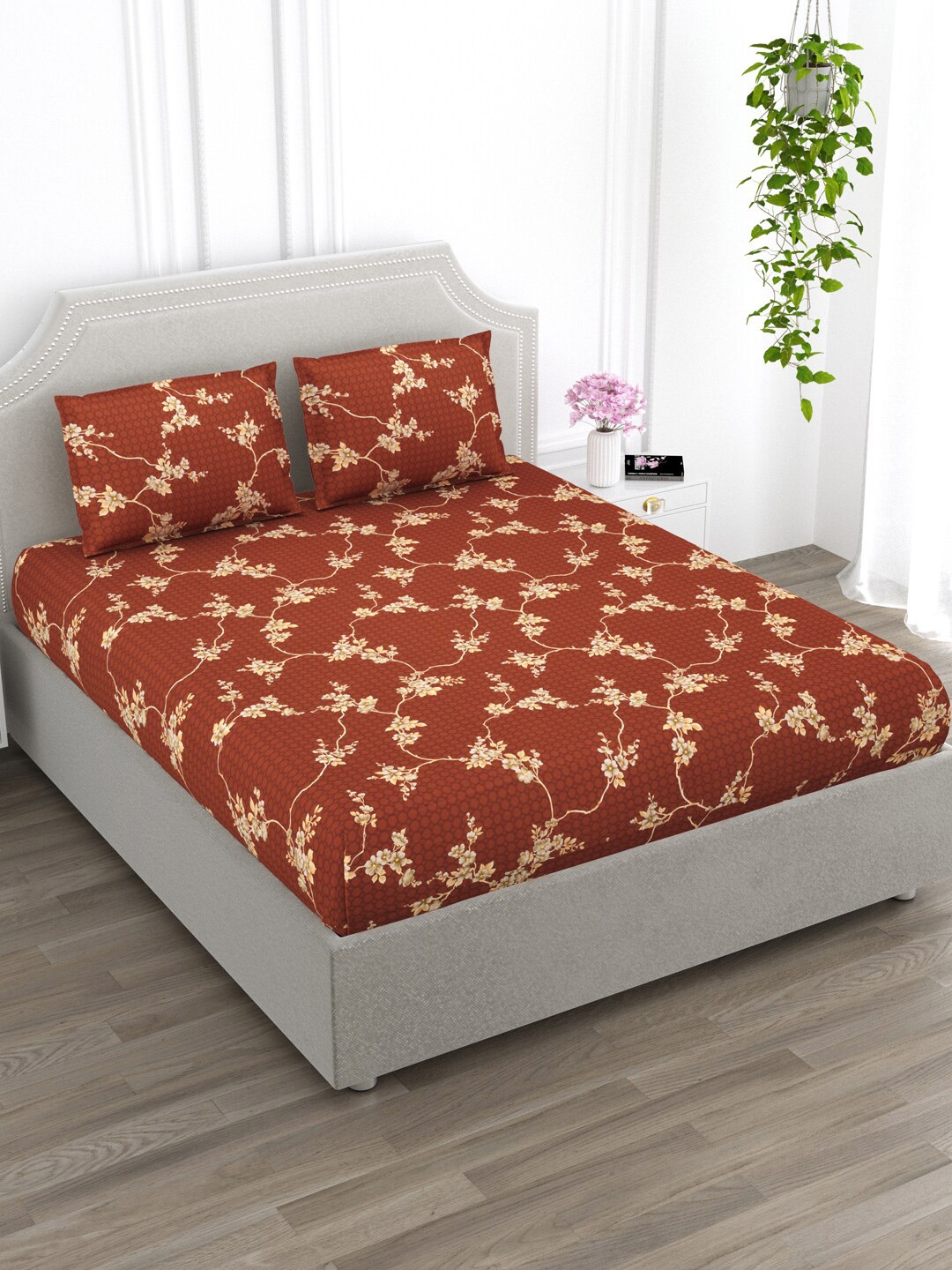 EverHOME Echo Rust & Beige Floral Cotton 250 TC Flat King Bedsheet With 2 Pillow Covers
EverHOME Echo Rust & Beige Floral Cotton 250 TC Flat King Bedsheet With 2 Pillow Covers