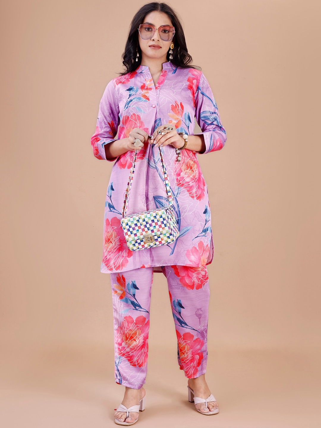 Tikhi Imli Floral Printed Mandarin Collar Tunic With Trousers Co-Ords, Lavender
Tikhi Imli Floral Printed Mandarin Collar Tunic With Trousers Co-Ords, Lavender