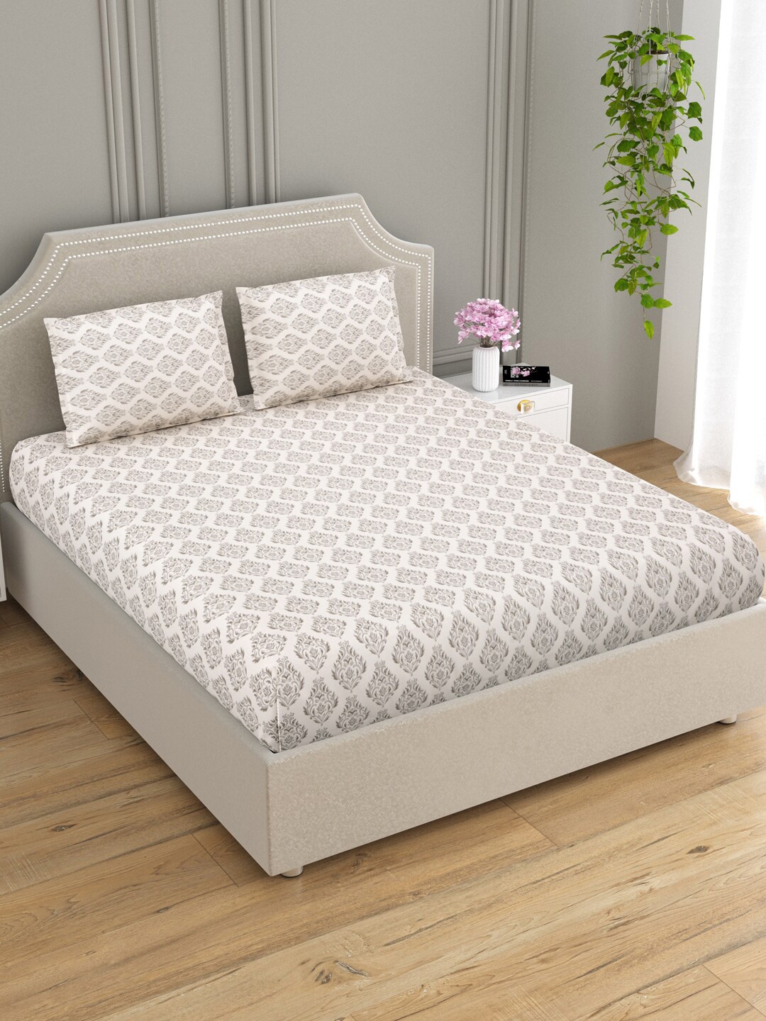 EverHOME Unic White Ethnic Motifs Cotton 300 TC Flat King Bedsheet With 2 Pillow Covers
EverHOME Unic White Ethnic Motifs Cotton 300 TC Flat King Bedsheet With 2 Pillow Covers