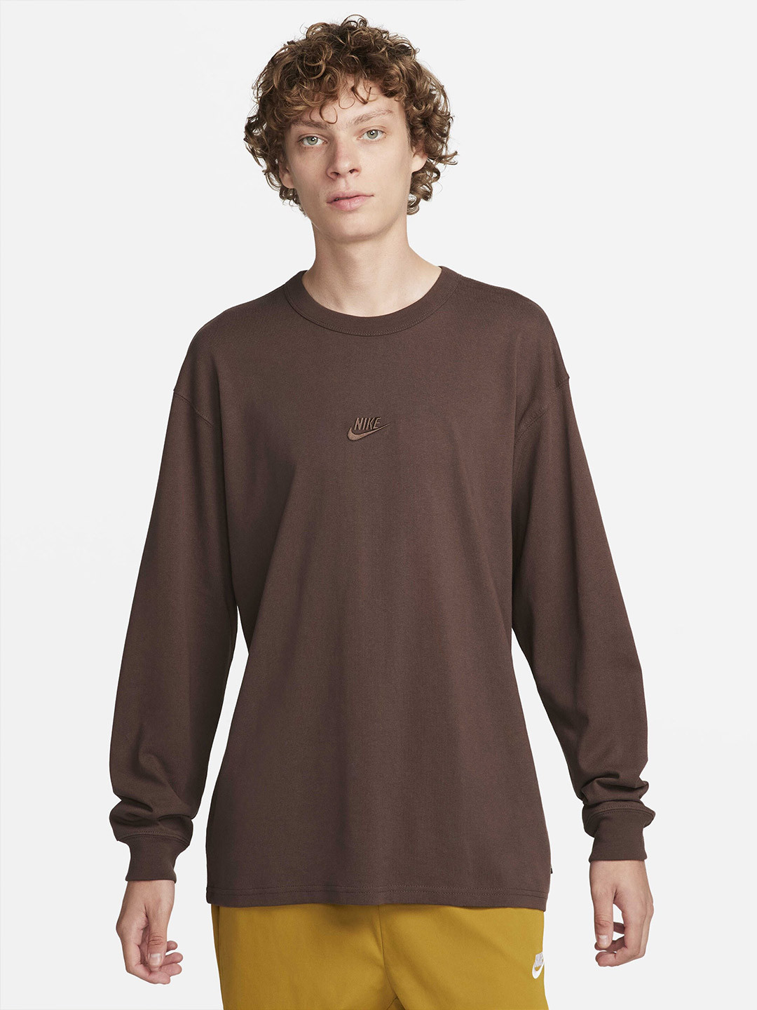 Nike Men Pure Cotton Loose Fit Long Sleeves T-shirt, Brown
Nike Men Pure Cotton Loose Fit Long Sleeves T-shirt, Brown