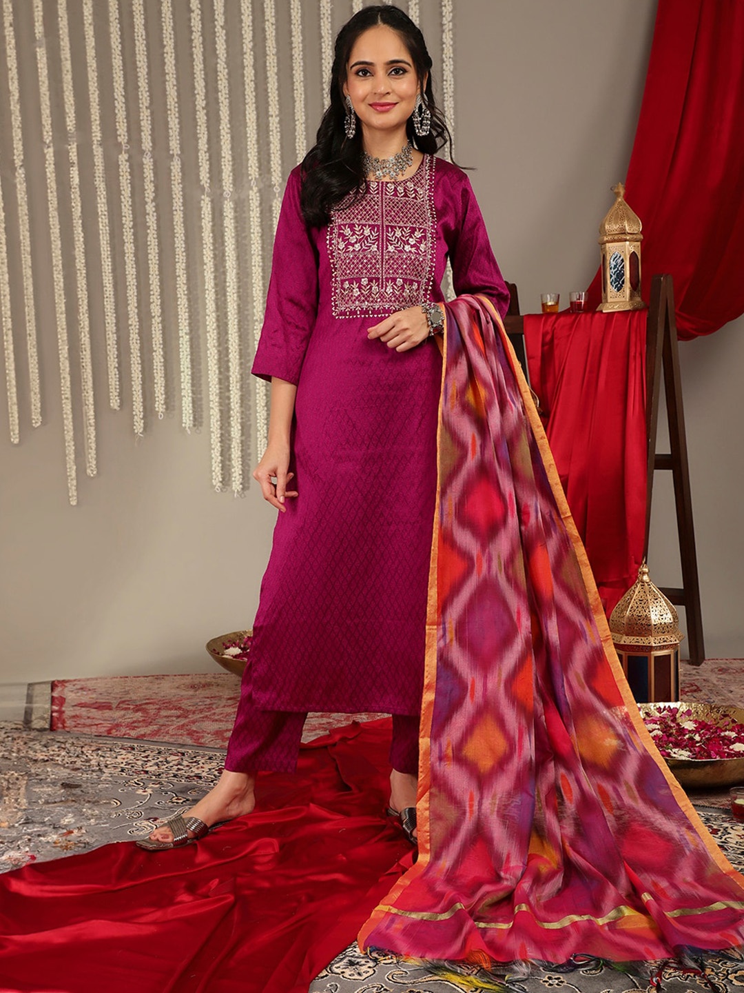 Varanga Ethnic Motifs Woven Design Regular Zari Work Kurta With Trousers & Dupatta, Magenta
Varanga Ethnic Motifs Woven Design Regular Zari Work Kurta With Trousers & Dupatta, Magenta