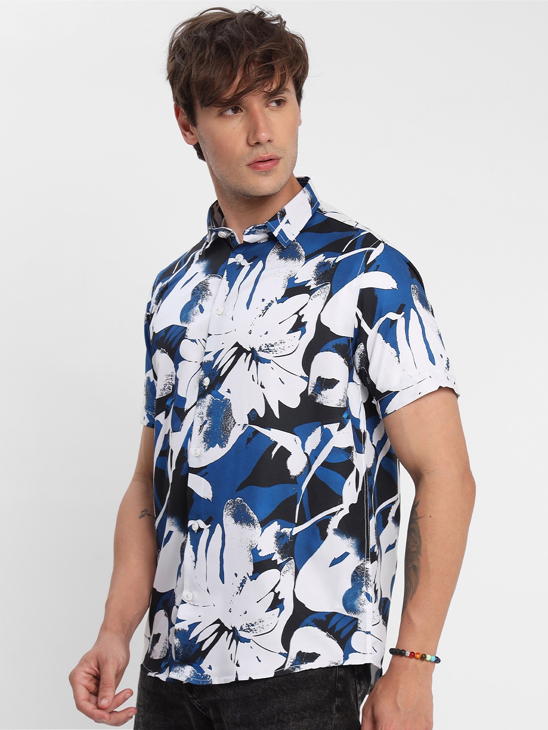 Beyoung Relaxed Floral Printed Spread Collar Short Sleeves Cotton Casual Shirt, White
Beyoung Relaxed Floral Printed Spread Collar Short Sleeves Cotton Casual Shirt, White