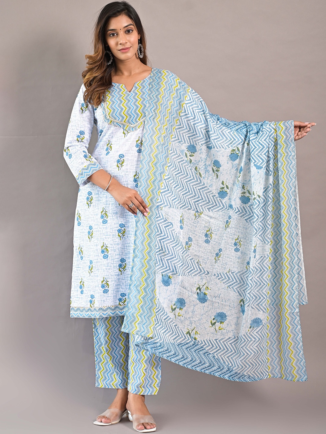 Girly Girls Ethnic Motifs Printed Pure Cotton Kurta With Trousers & Dupatta, Blue
Girly Girls Ethnic Motifs Printed Pure Cotton Kurta With Trousers & Dupatta, Blue