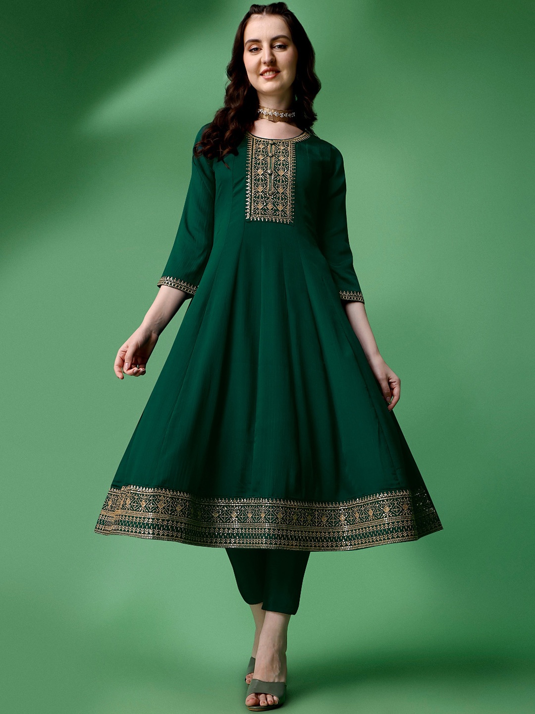 KALINI Floral Yoke Design Sequinned Pure Silk Kurta & Trousers With Dupatta, Green
KALINI Floral Yoke Design Sequinned Pure Silk Kurta & Trousers With Dupatta, Green