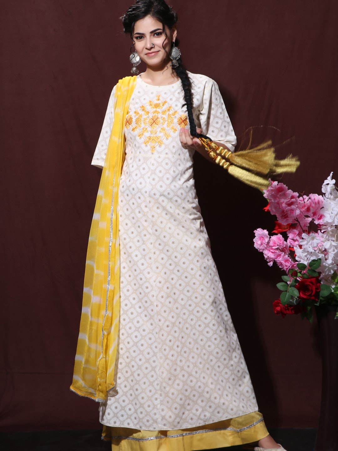 Trinjann Ethnic Motifs Printed A-Line Pure Cotton Kurta with Palazzos & With Dupatta, White
Trinjann Ethnic Motifs Printed A-Line Pure Cotton Kurta with Palazzos & With Dupatta, White
