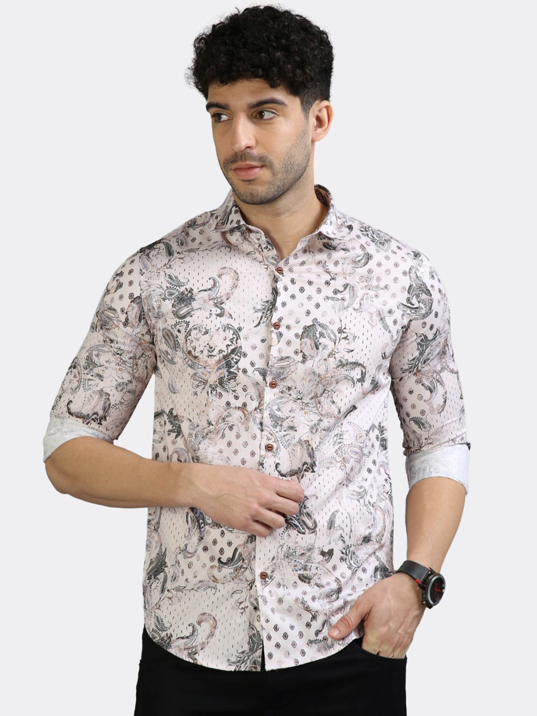 BADMAASH Slim Fit Paisley Printed Spread Collar Long Sleeve Cotton Casual Shirt, Cream
BADMAASH Slim Fit Paisley Printed Spread Collar Long Sleeve Cotton Casual Shirt, Cream