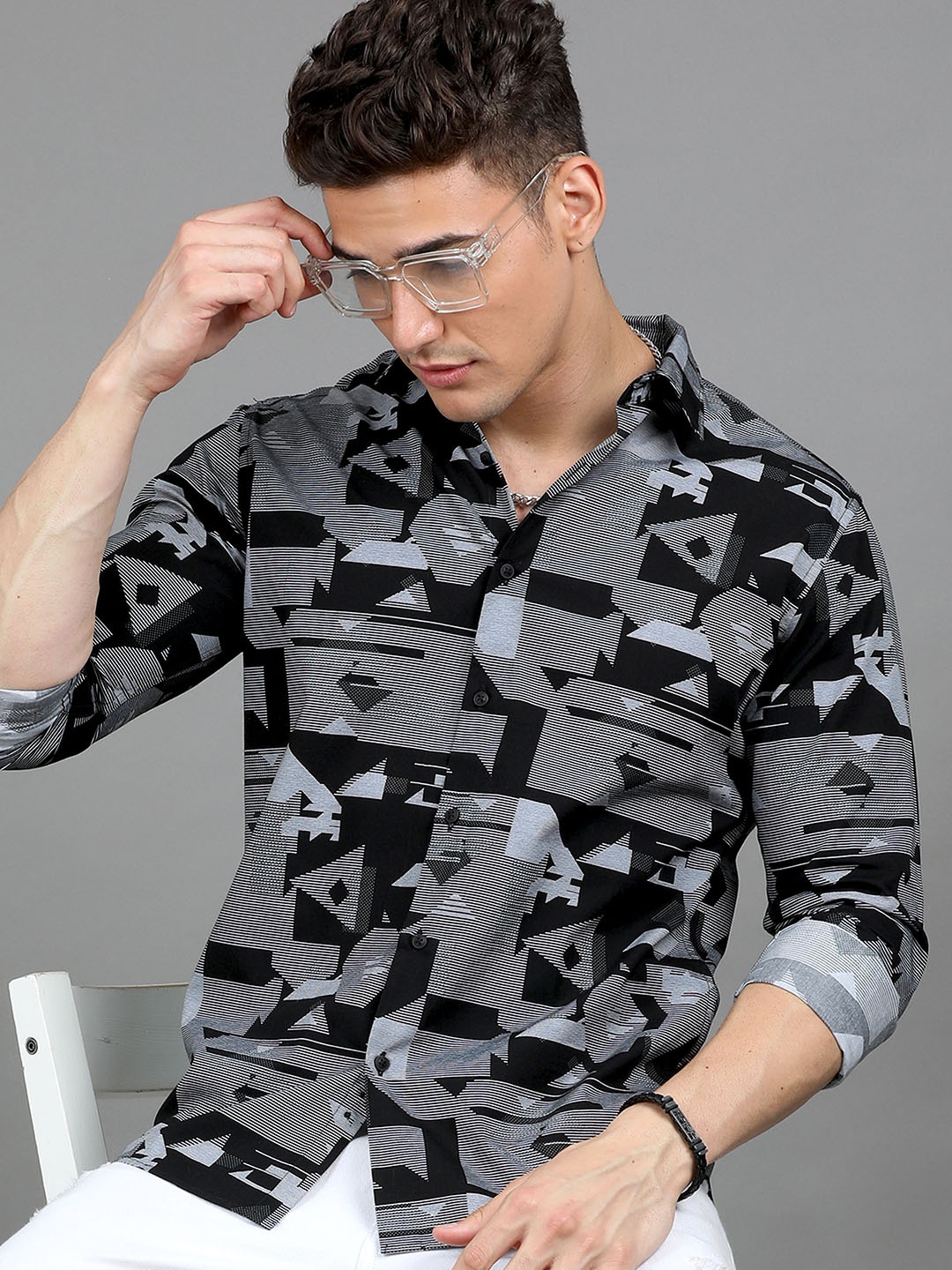 HERE&NOW Slim Fit Geometric Printed Spread Collar Long Sleeve Cotton Casual Shirt, Black
HERE&NOW Slim Fit Geometric Printed Spread Collar Long Sleeve Cotton Casual Shirt, Black