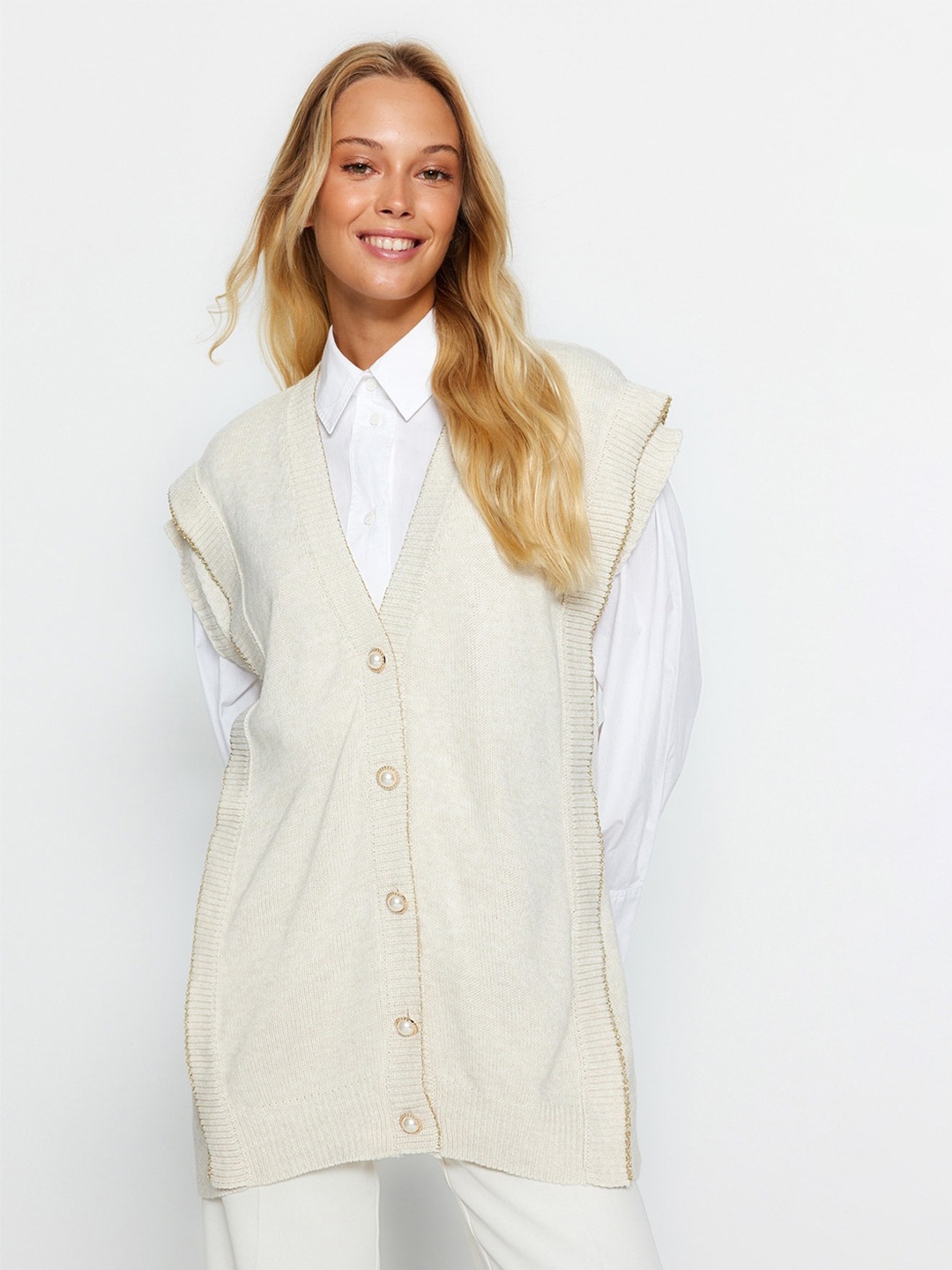 Trendyol Self Designed Cable Knit V-Neck Sleeveless Pure Acrylic Longline Cardigan, Off white
Trendyol Self Designed Cable Knit V-Neck Sleeveless Pure Acrylic Longline Cardigan, Off white