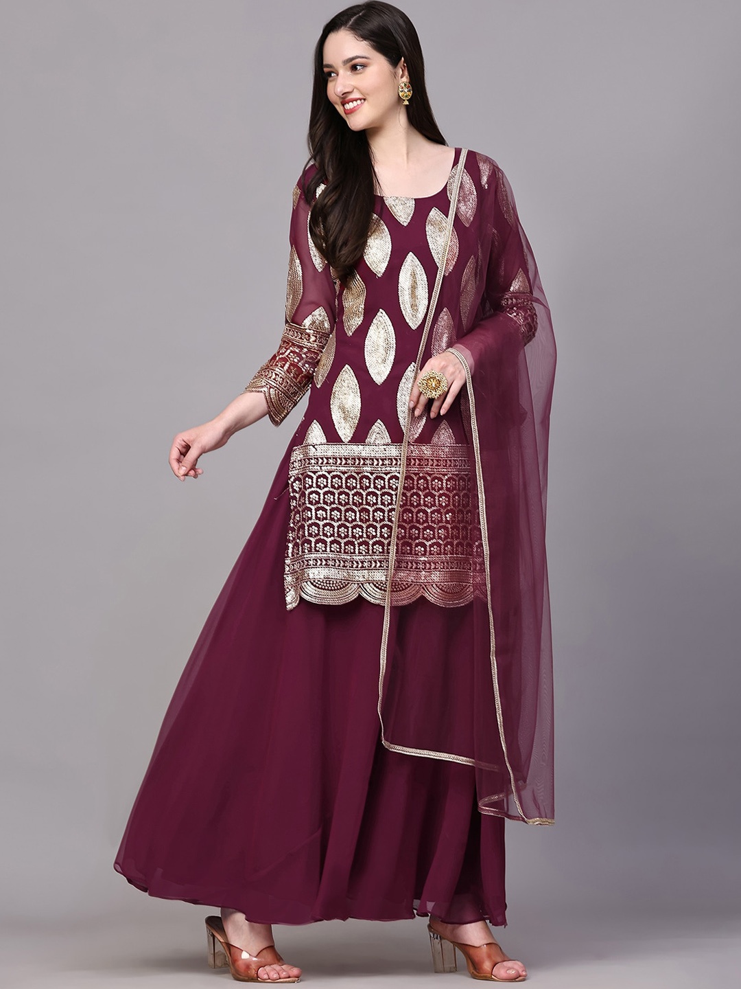 BLACK SCISSOR Ethnic Motifs Embellished Regular Sequinned Kurta with Palazzos & Dupatta, Purple
BLACK SCISSOR Ethnic Motifs Embellished Regular Sequinned Kurta with Palazzos & Dupatta, Purple