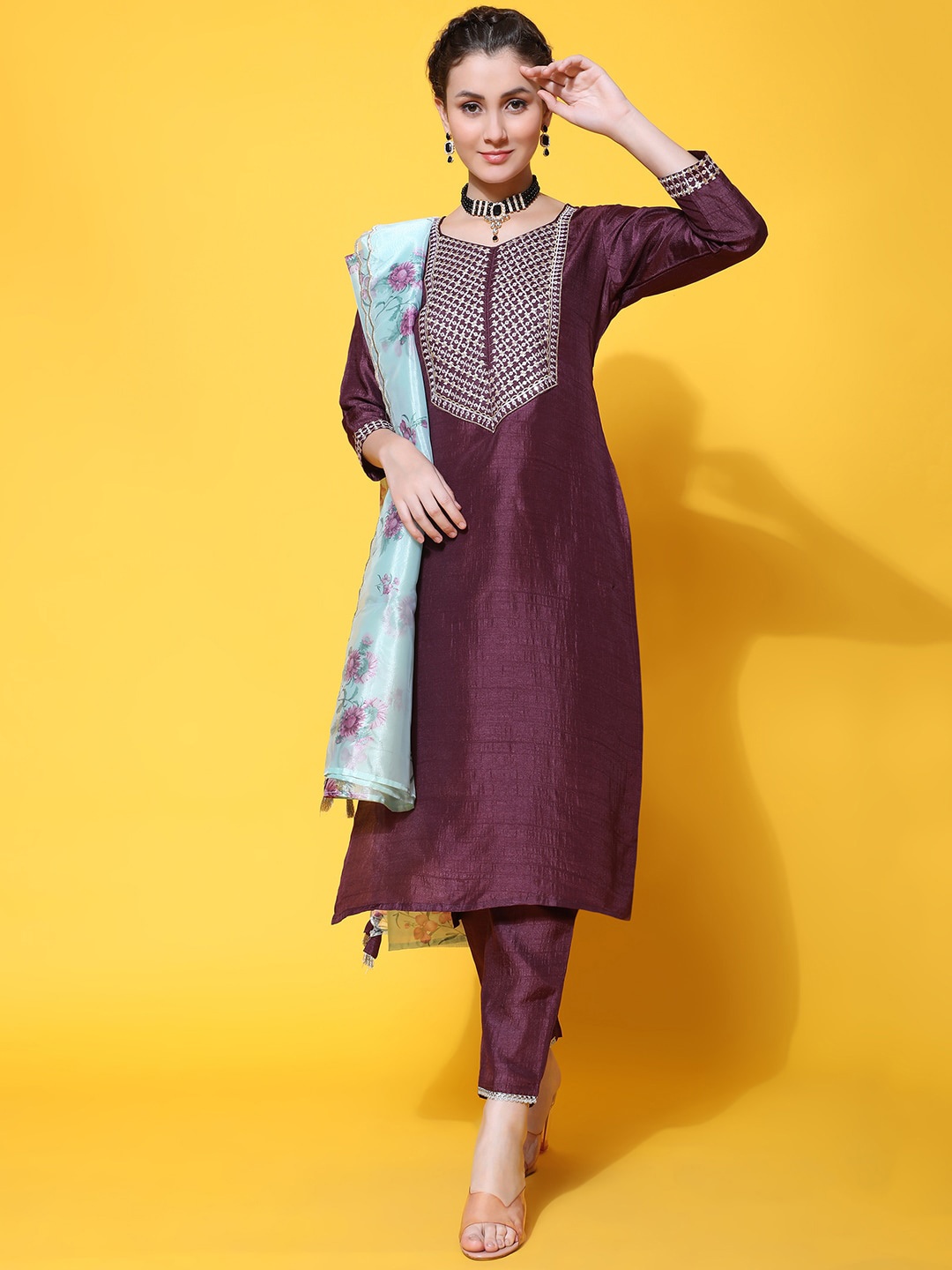 BLACK SCISSOR Ethnic Motifs Embroidered Regular Kurta with Trousers & With Dupatta, Burgundy
BLACK SCISSOR Ethnic Motifs Embroidered Regular Kurta with Trousers & With Dupatta, Burgundy
