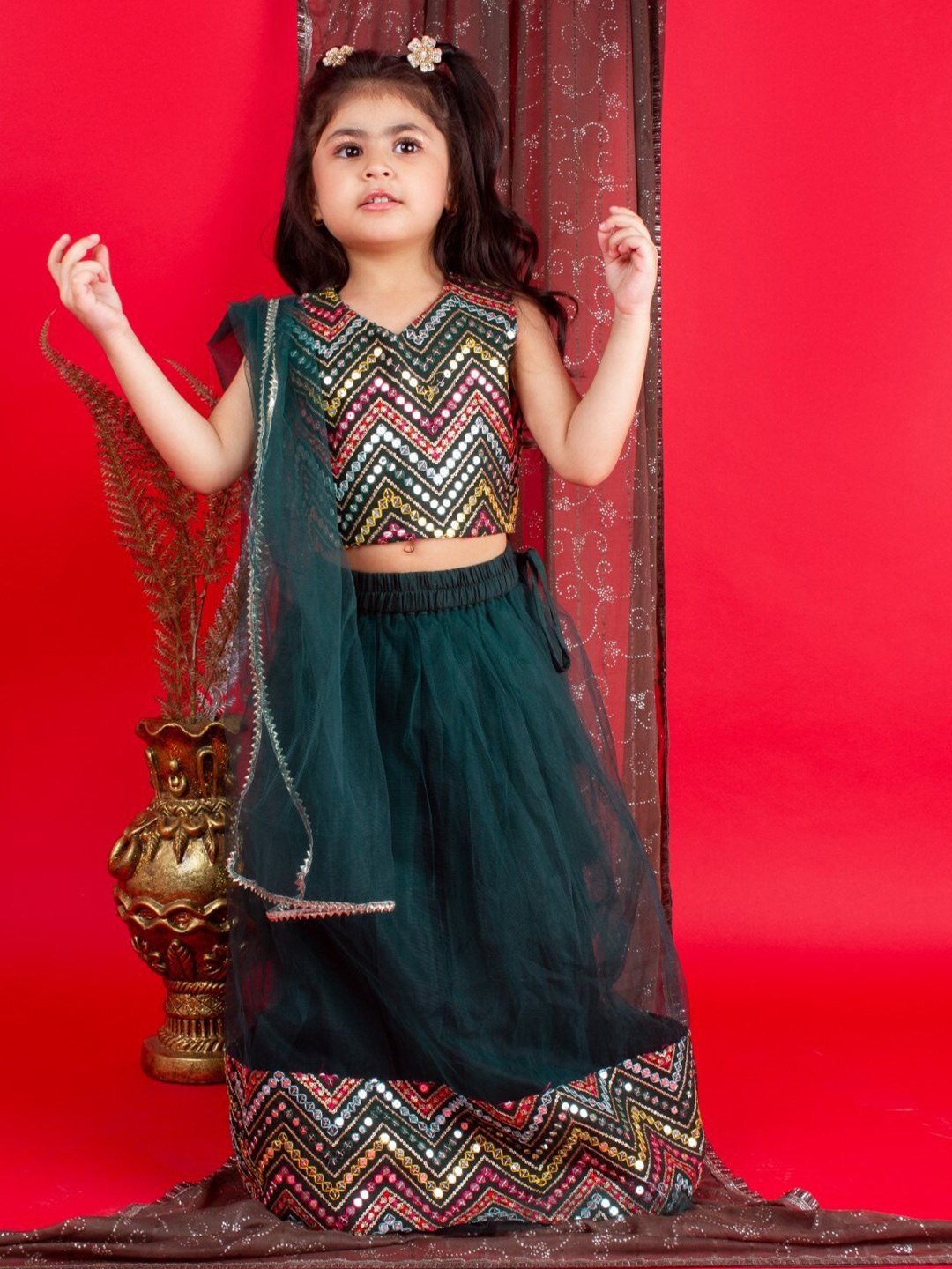 Bella Moda Girls Embroidered Mirror Work Ready to Wear Lehenga & Blouse With Dupatta, Green
Bella Moda Girls Embroidered Mirror Work Ready to Wear Lehenga & Blouse With Dupatta, Green