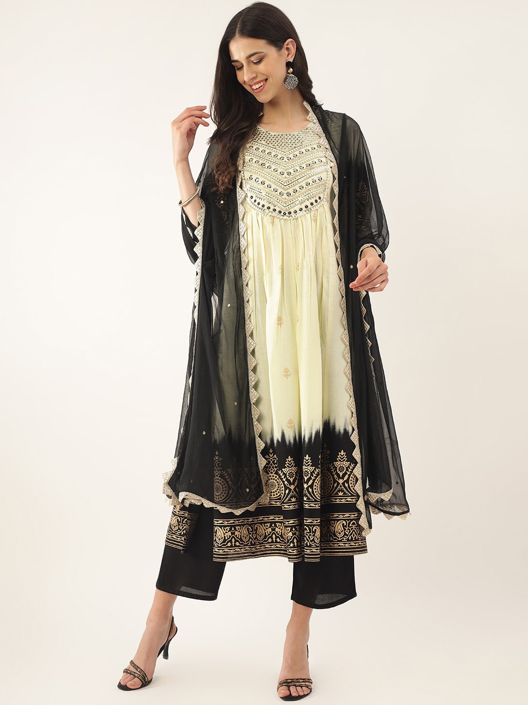 Khushal K Ethnic Motifs Embroidered Empire Thread Work Pure Cotton Kurta With Palazzos, Cream
Khushal K Ethnic Motifs Embroidered Empire Thread Work Pure Cotton Kurta With Palazzos, Cream