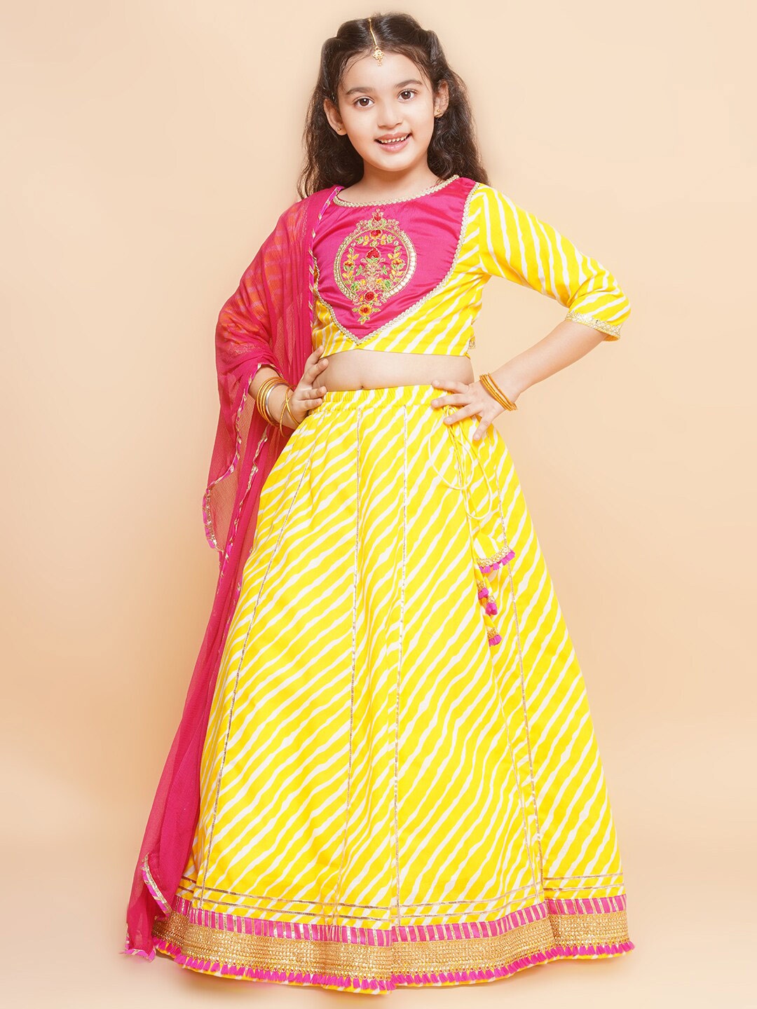 Bitiya by Bhama Embroidered Round Neck Ready to Wear Lehenga & Blouse With Dupatta, Yellow
Bitiya by Bhama Embroidered Round Neck Ready to Wear Lehenga & Blouse With Dupatta, Yellow