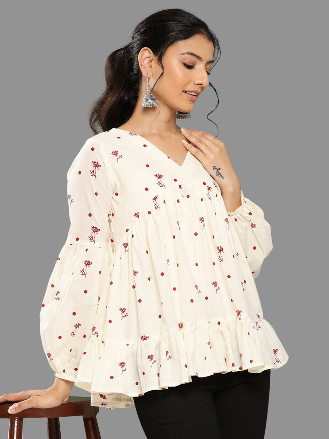 Janasya Floral Printed V-Neck Puff Sleeves Gathered Detail Cotton Empire Top, Off white
Janasya Floral Printed V-Neck Puff Sleeves Gathered Detail Cotton Empire Top, Off white