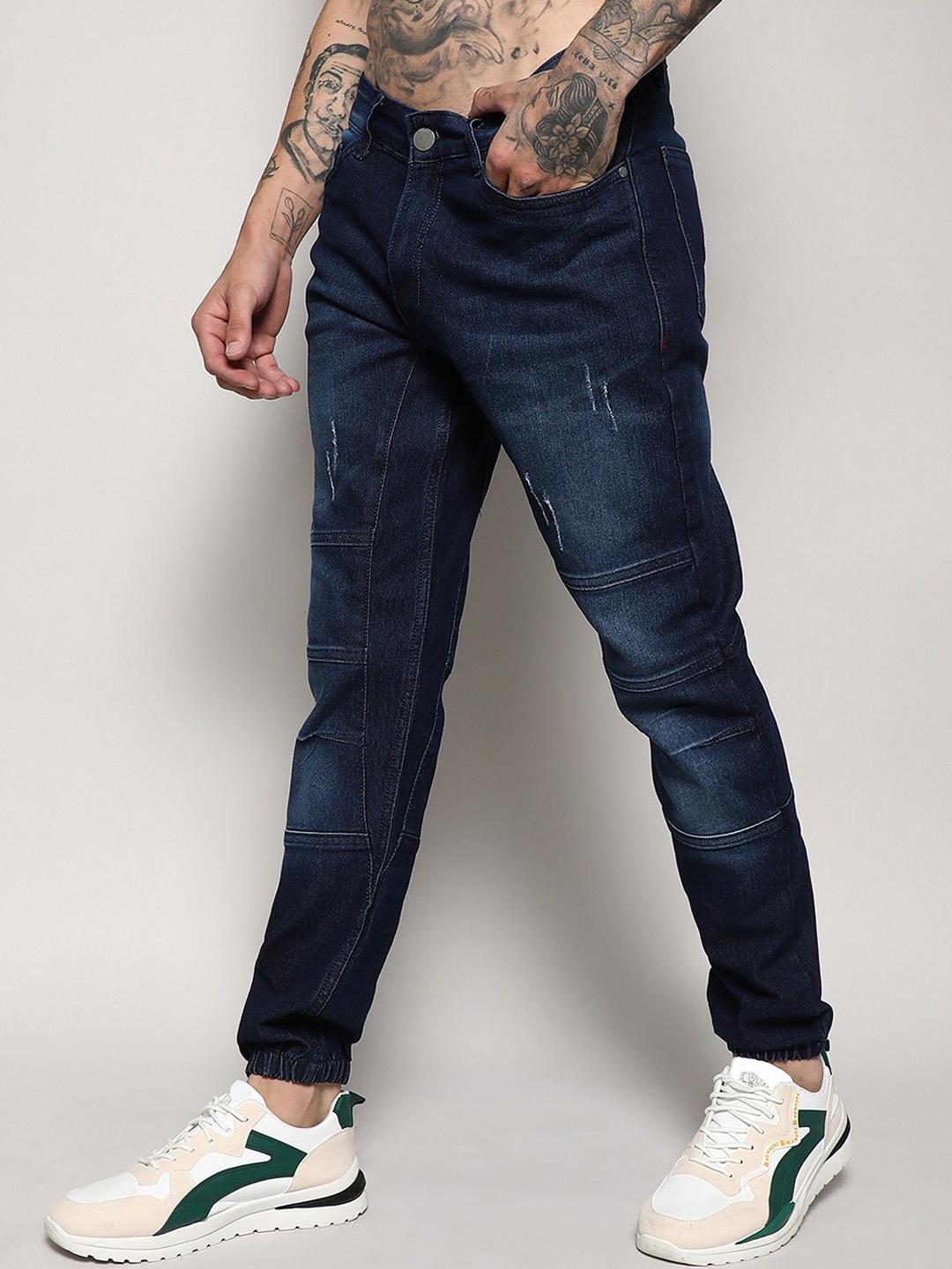 Campus Sutra Men Smart Slim Fit Low Distress Light Fade Stretchable Jeans, Navy blue
Campus Sutra Men Smart Slim Fit Low Distress Light Fade Stretchable Jeans, Navy blue
