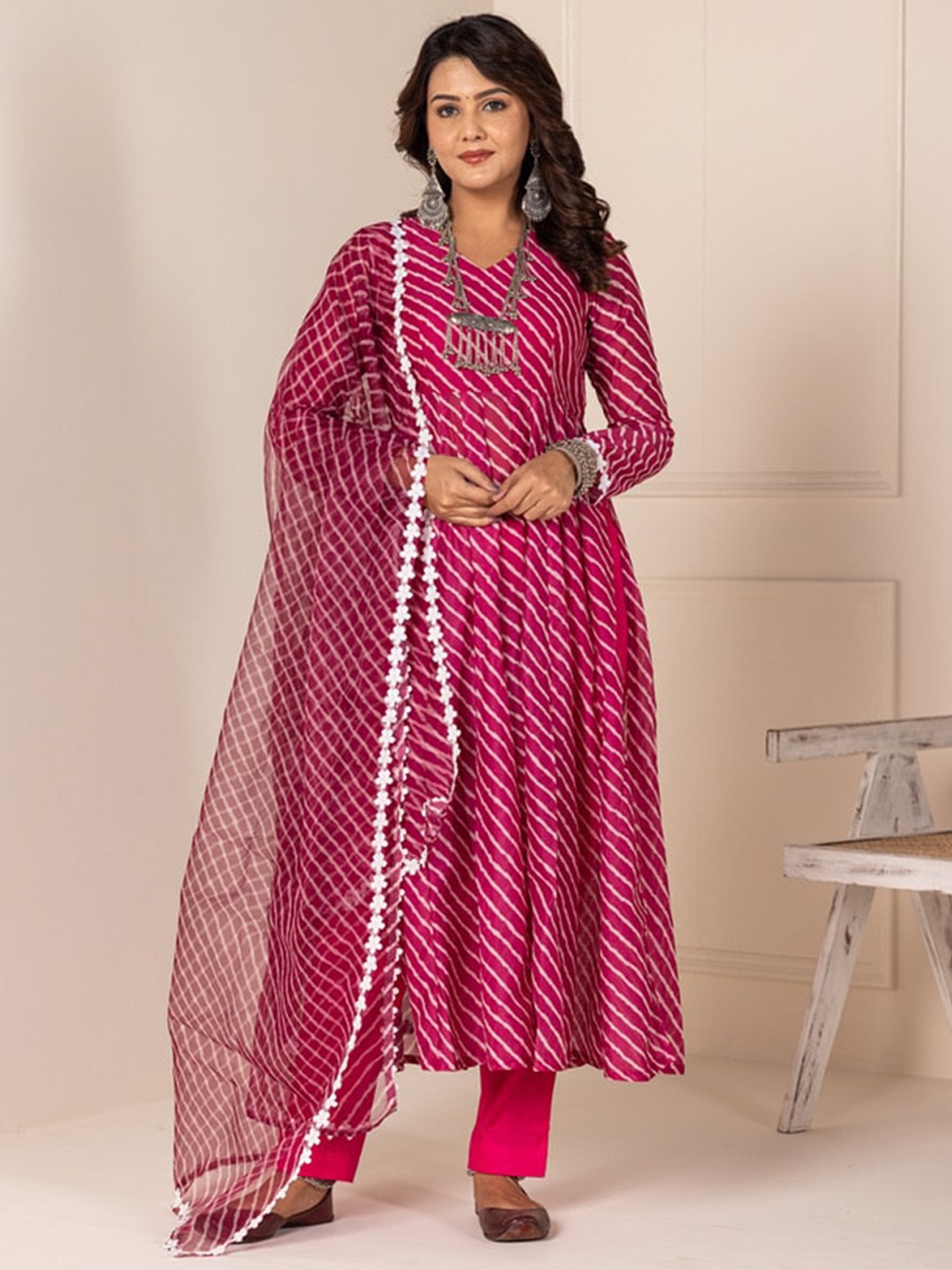 OneWe Leheriya Printed Chanderi Silk Anarkali Kurta with Trousers & With Dupatta, Pink
OneWe Leheriya Printed Chanderi Silk Anarkali Kurta with Trousers & With Dupatta, Pink