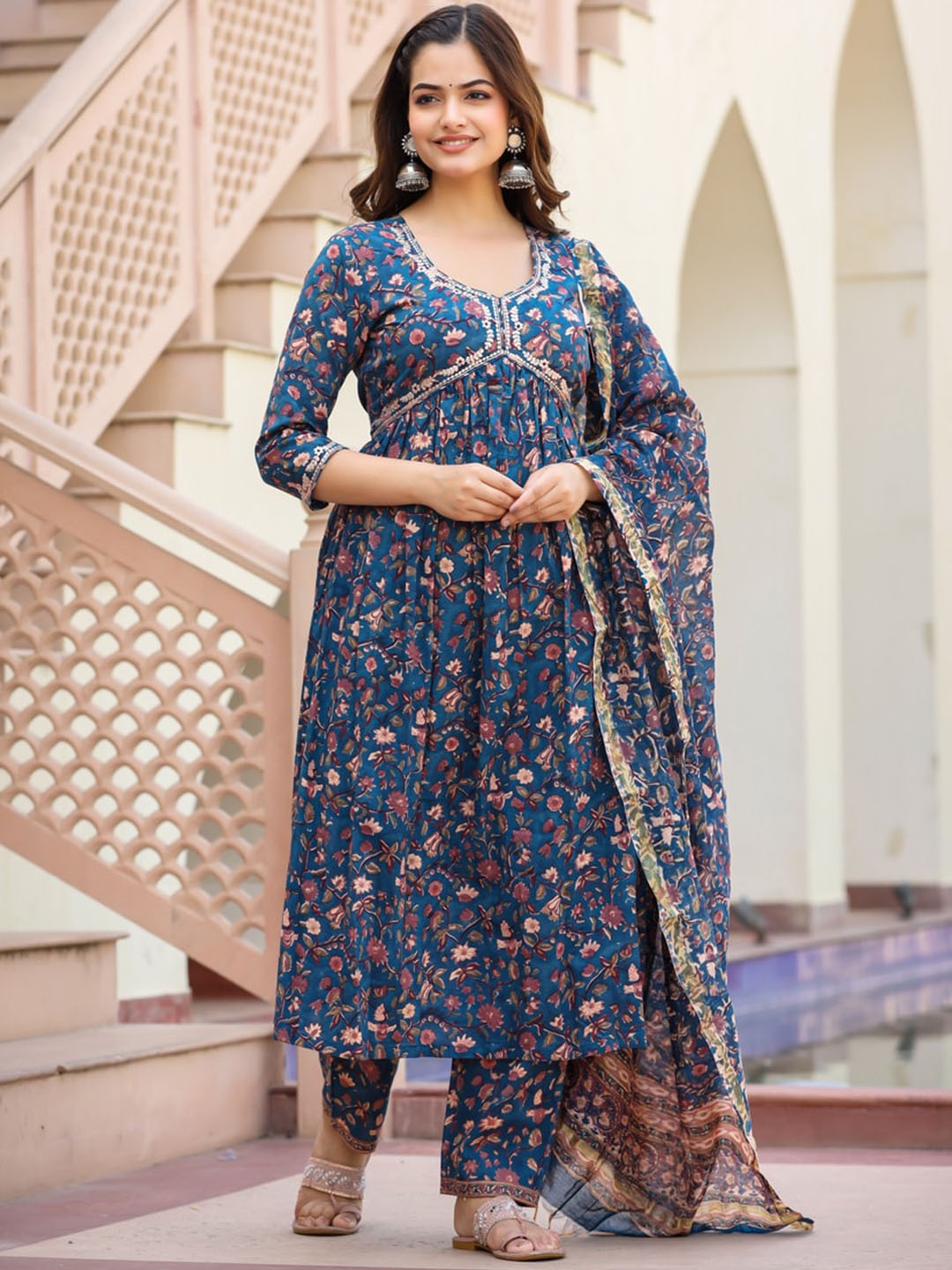 Jaipuri Adaah Floral Printed Empire Thread Work Pure Cotton Kurta & Trousers With Dupatta, Blue
Jaipuri Adaah Floral Printed Empire Thread Work Pure Cotton Kurta & Trousers With Dupatta, Blue