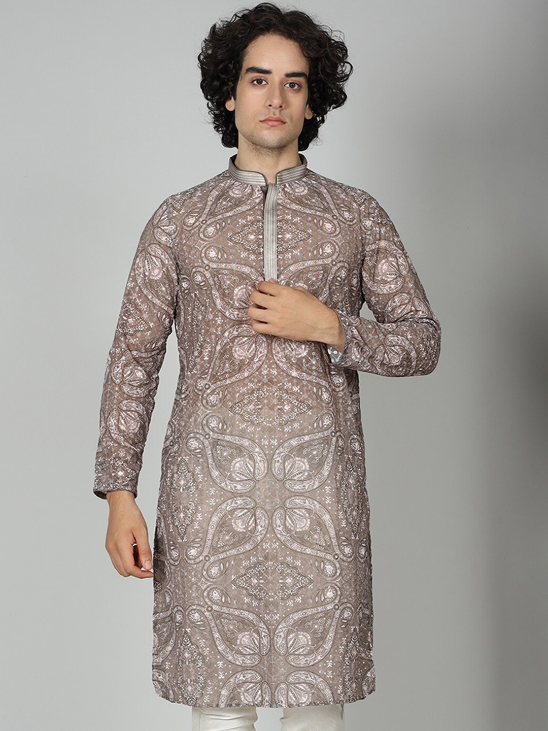 MAAHI FABS Paisley Ethnic Motifs Printed Mandarin Collar Georgette Straight Kurta, Brown
MAAHI FABS Paisley Ethnic Motifs Printed Mandarin Collar Georgette Straight Kurta, Brown