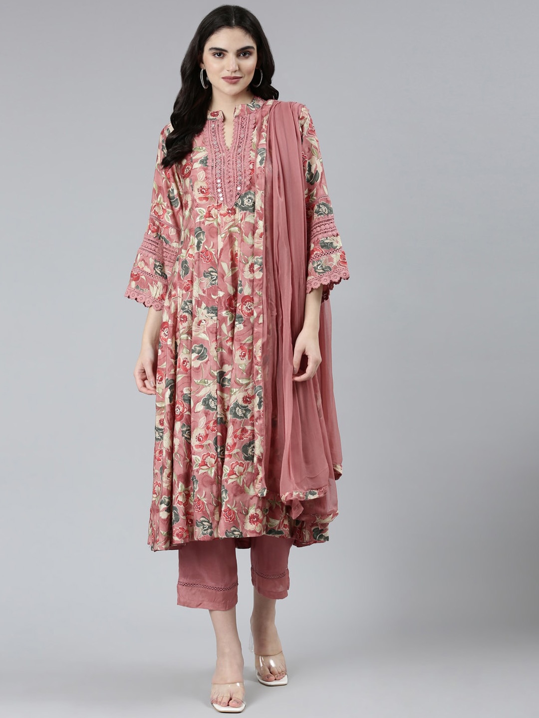 Neerus Floral Printed Sequinned Regular Patchwork Kurta with Trousers & Dupatta, Pink
Neerus Floral Printed Sequinned Regular Patchwork Kurta with Trousers & Dupatta, Pink