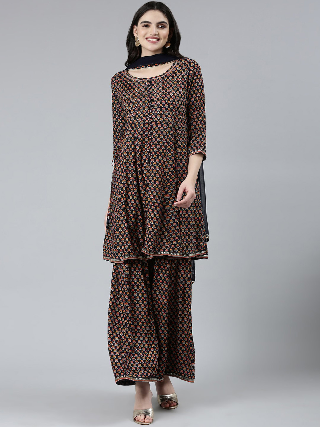 Neerus Ethnic Motifs Printed Anarkali Kurta with Sharara & Dupatta, Navy blue
Neerus Ethnic Motifs Printed Anarkali Kurta with Sharara & Dupatta, Navy blue