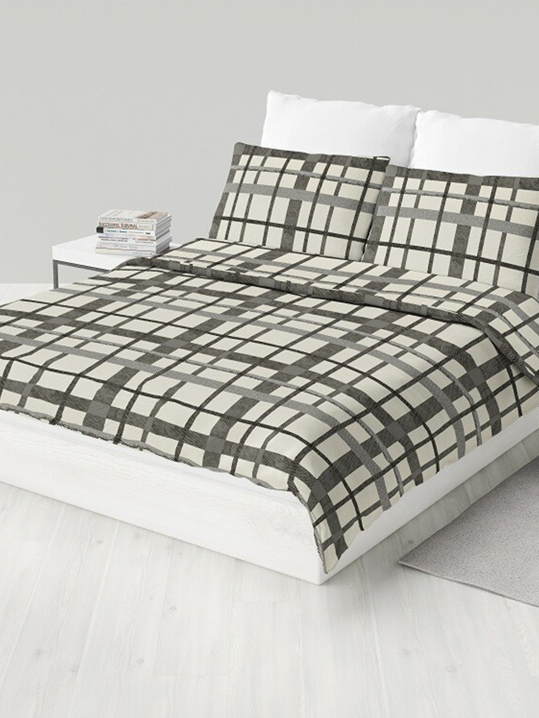 LABHAM Easy Living Black Geometric Pure Cotton 180 TC King Bedsheet With 2 Pillow Covers
LABHAM Easy Living Black Geometric Pure Cotton 180 TC King Bedsheet With 2 Pillow Covers
