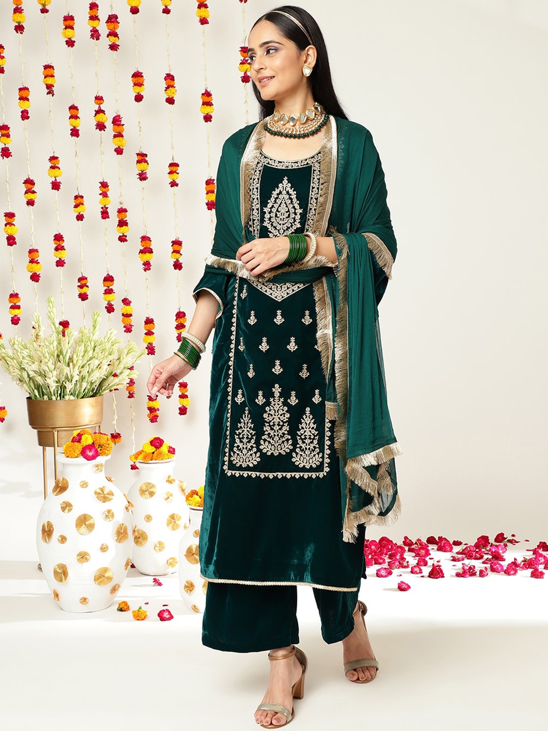 Varanga Zari Embroidered Velvet Winter Kurta with Trouser & Dupatta, Teal
Varanga Zari Embroidered Velvet Winter Kurta with Trouser & Dupatta, Teal