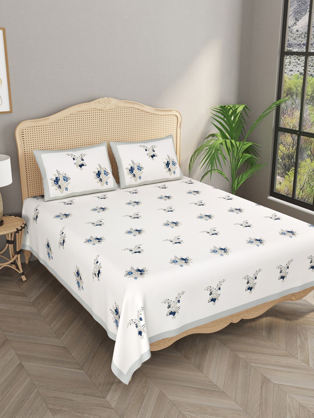 Gulaab Jaipur White & Blue 1000 TC Egyptian Cotton Super King Bedsheet & 2 Pillow Covers
Gulaab Jaipur White & Blue 1000 TC Egyptian Cotton Super King Bedsheet & 2 Pillow Covers