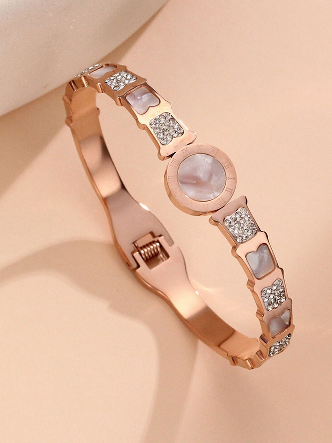 Jewels Galaxy Rose Gold-Plated Mother of Pearl Stainless Steel Bangle-Style Bracelet
Jewels Galaxy Rose Gold-Plated Mother of Pearl Stainless Steel Bangle-Style Bracelet