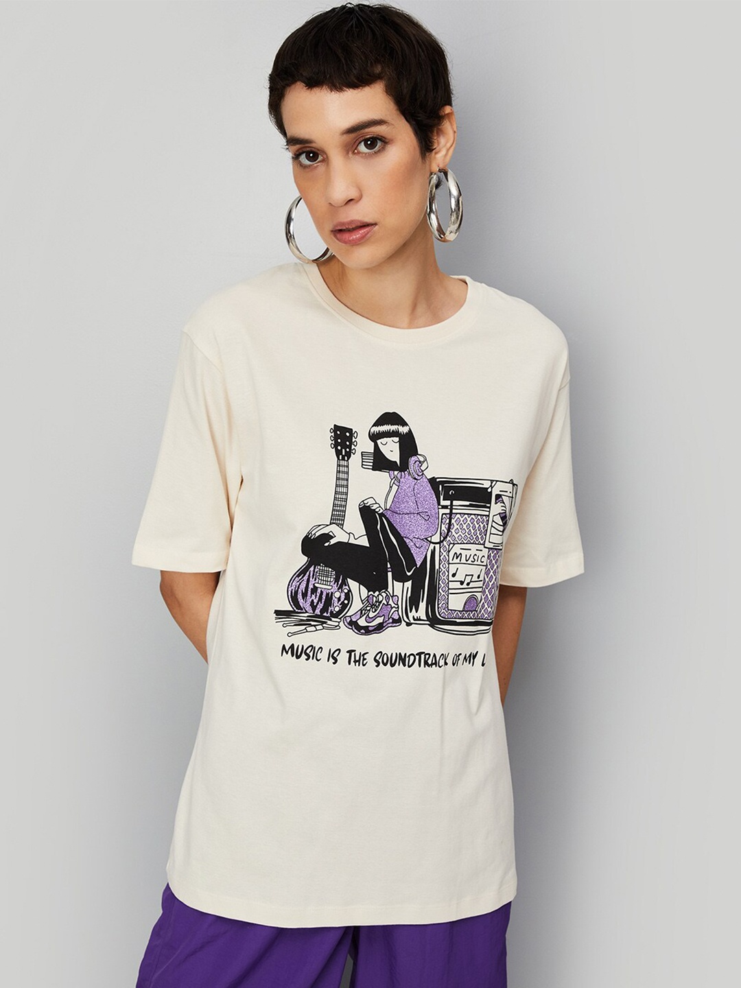 max Graphic Printed Pockets T-shirt, Beige
