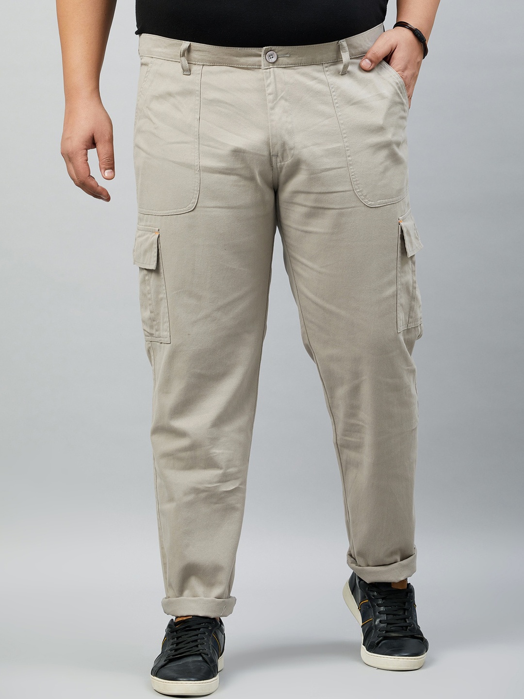 STUDIO NEXX Men Plus Size Relaxed Straight Leg Straight Fit Cotton Cargos Trousers, Grey
STUDIO NEXX Men Plus Size Relaxed Straight Leg Straight Fit Cotton Cargos Trousers, Grey