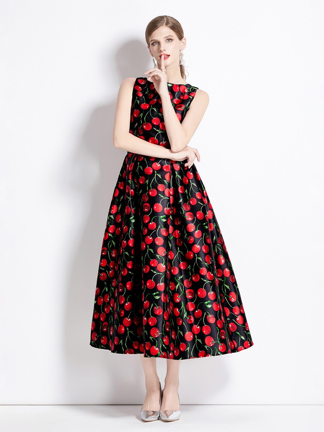 JC Collection Conversational Printed Boat Neck Sleeveless Fit&flare Pleated Midi Dress, Black
JC Collection Conversational Printed Boat Neck Sleeveless Fit&flare Pleated Midi Dress, Black