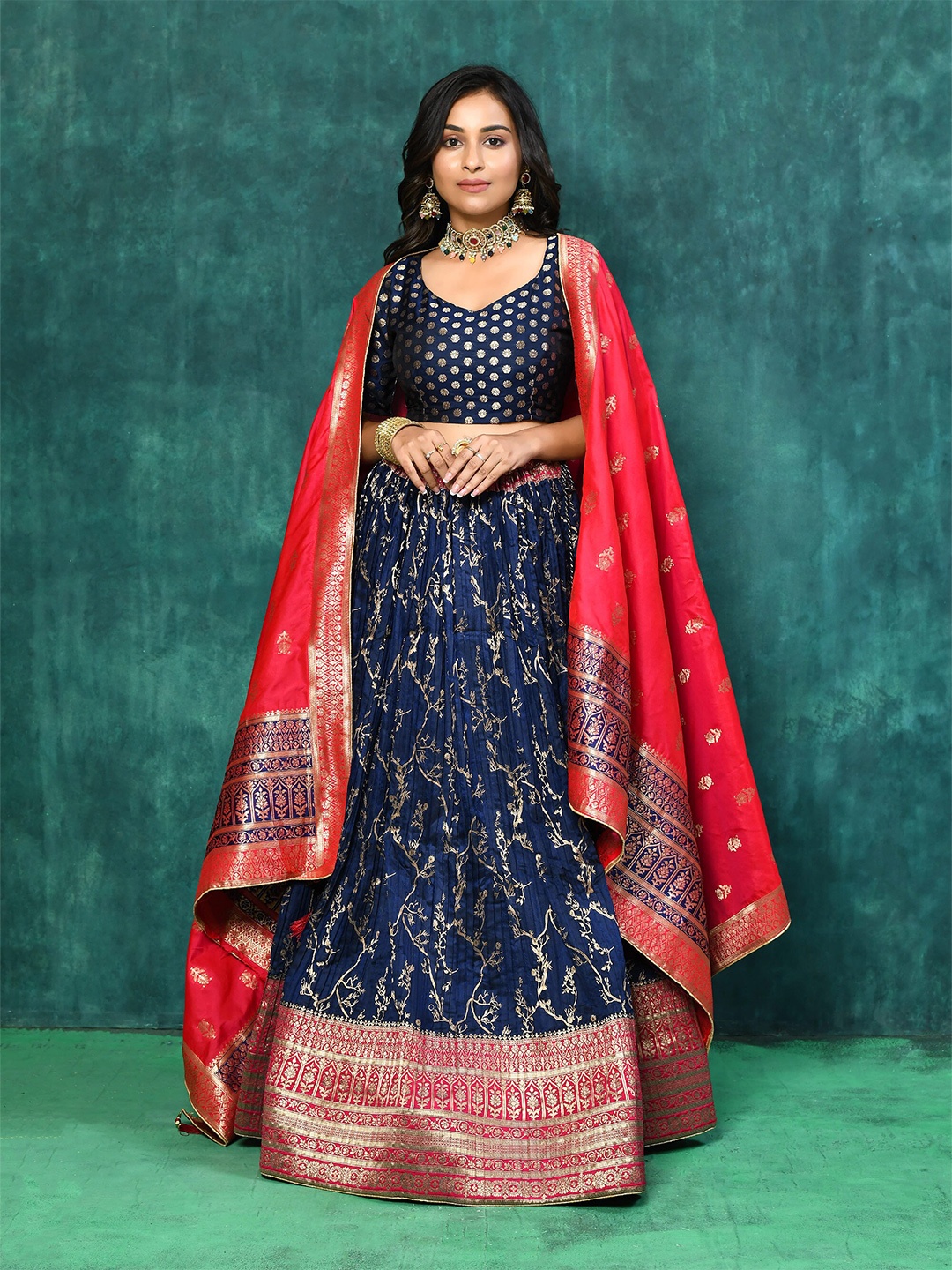 elora Foil Print Ready to Wear Lehenga & Unstitched Blouse With Dupatta, Navy blue
elora Foil Print Ready to Wear Lehenga & Unstitched Blouse With Dupatta, Navy blue