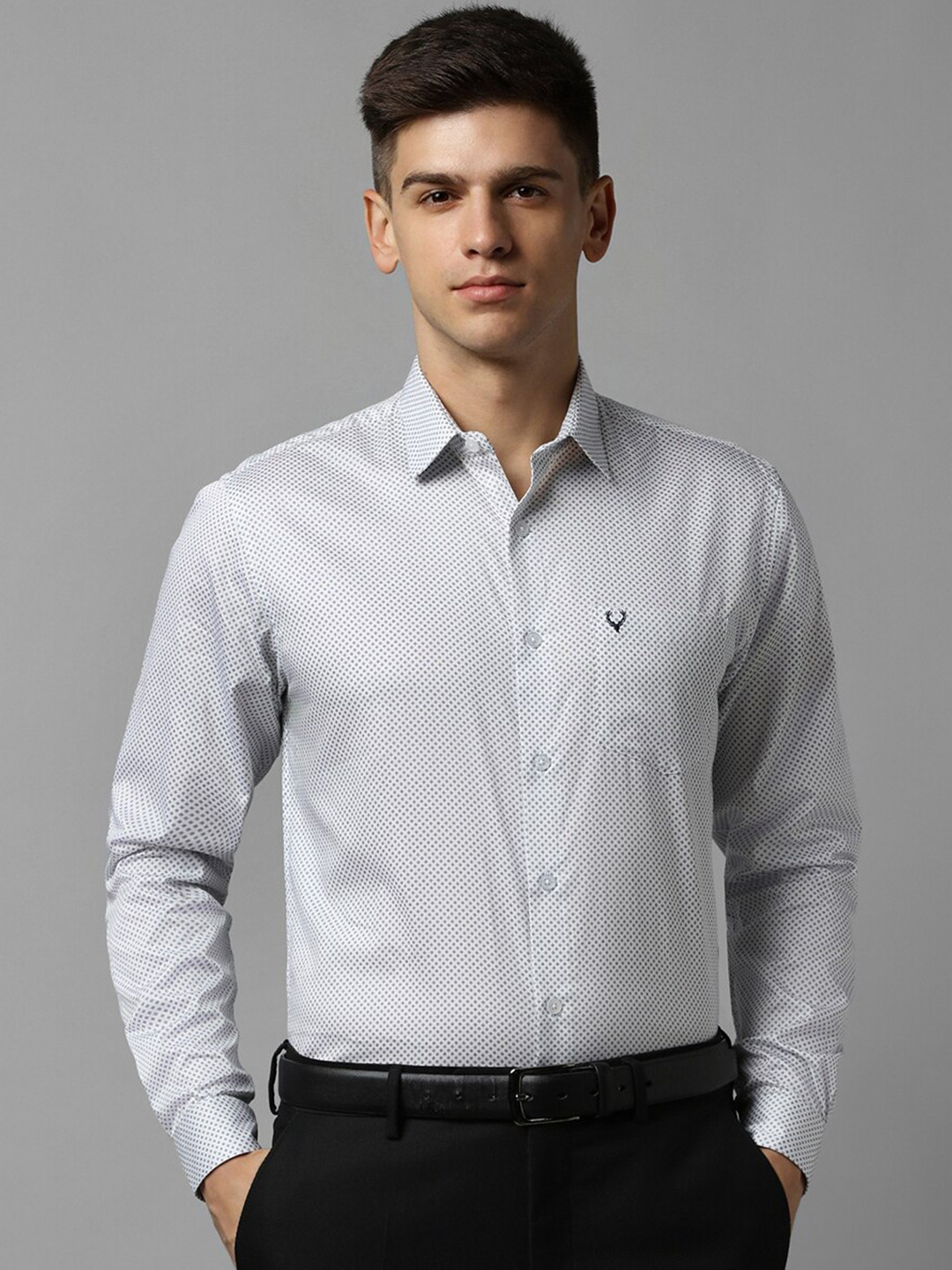 Allen Solly Slim Fit Micro Ditsy Printed Spread Collar Long Sleeve Cotton Formal Shirt, White
Allen Solly Slim Fit Micro Ditsy Printed Spread Collar Long Sleeve Cotton Formal Shirt, White