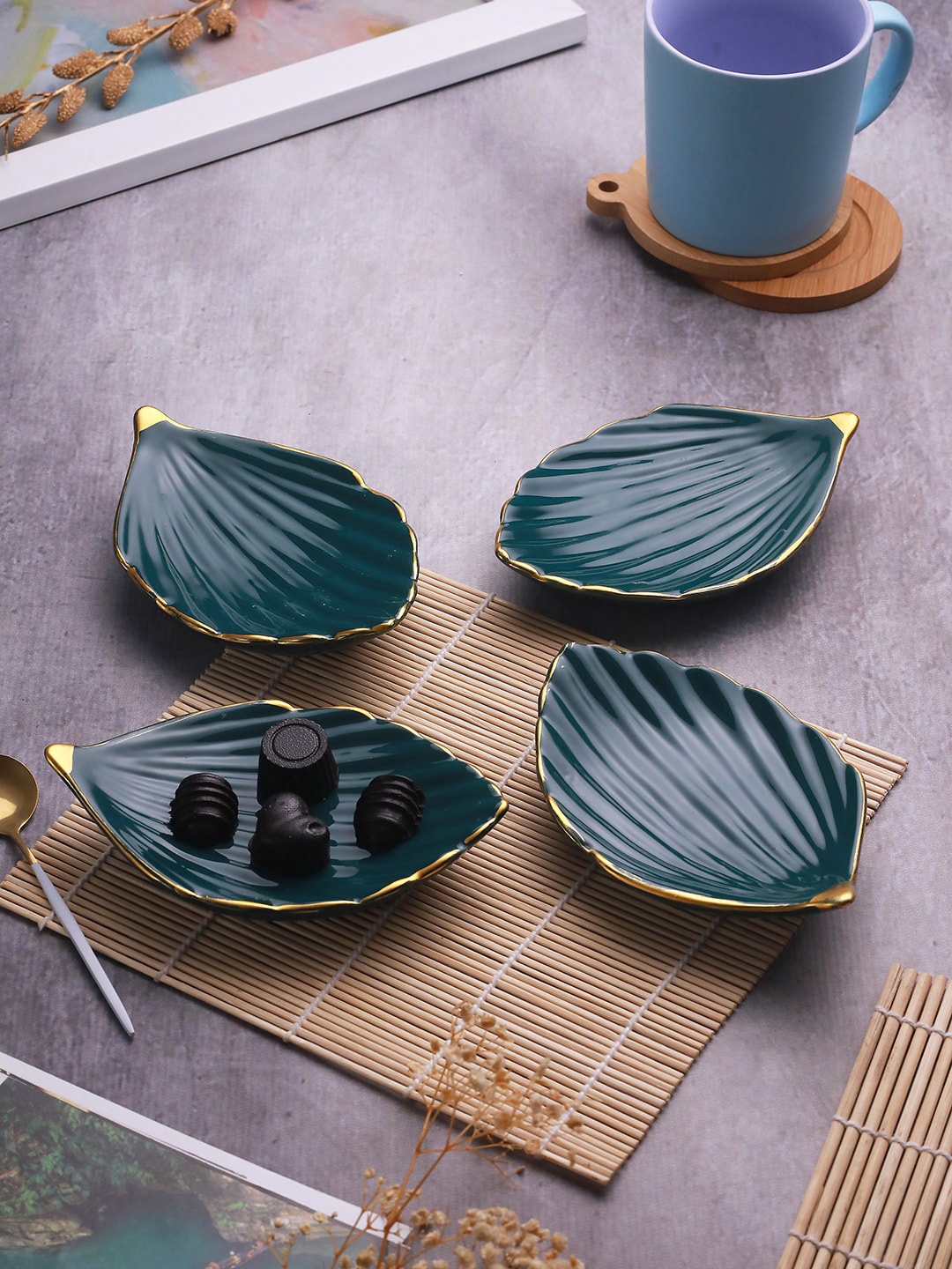 TIED RIBBONS Green & Gold Toned 4 Pcs Textured Leaf Shape Serving Platters - 350 ml each
TIED RIBBONS Green & Gold Toned 4 Pcs Textured Leaf Shape Serving Platters - 350 ml each