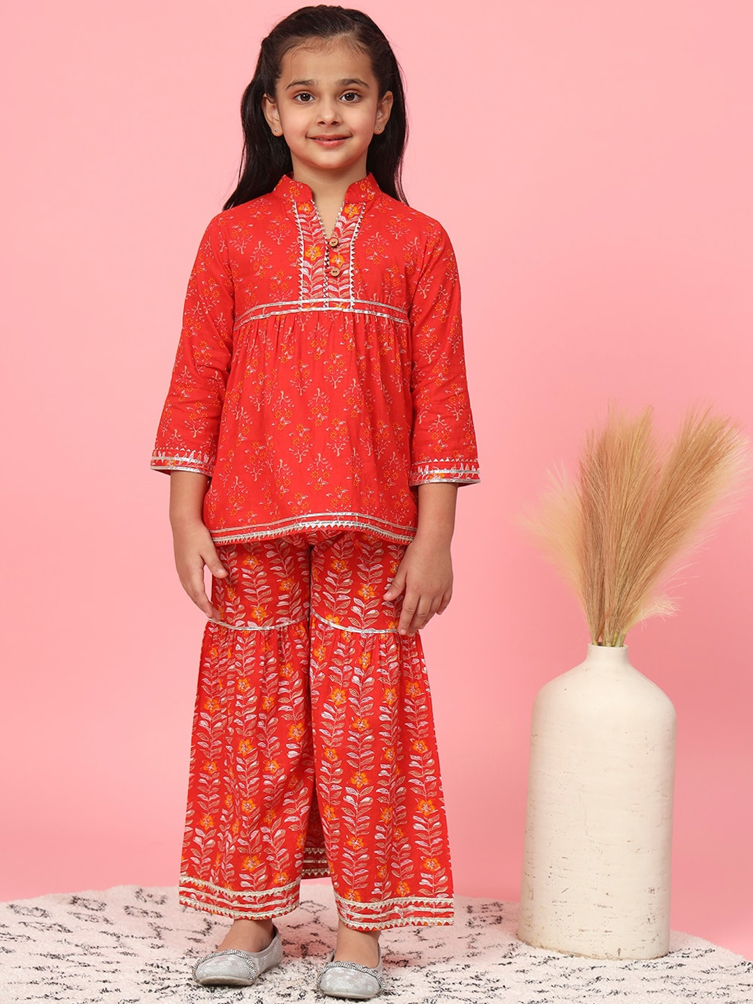 Readiprint Fashions Girls Floral Printed Gotta Patti Pure Cotton Kurta With Sharara, Red
Readiprint Fashions Girls Floral Printed Gotta Patti Pure Cotton Kurta With Sharara, Red