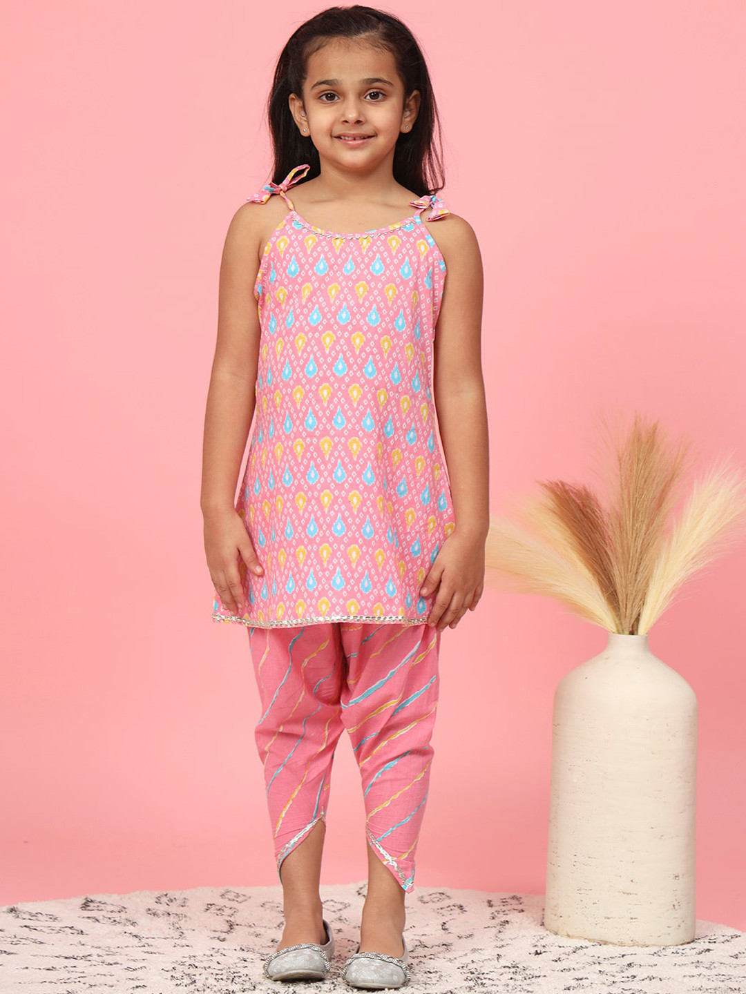 Readiprint Fashions Girls Ethnic Printed Gotta Patti Pure Cotton Kurta With Harem Pants, Pink
Readiprint Fashions Girls Ethnic Printed Gotta Patti Pure Cotton Kurta With Harem Pants, Pink