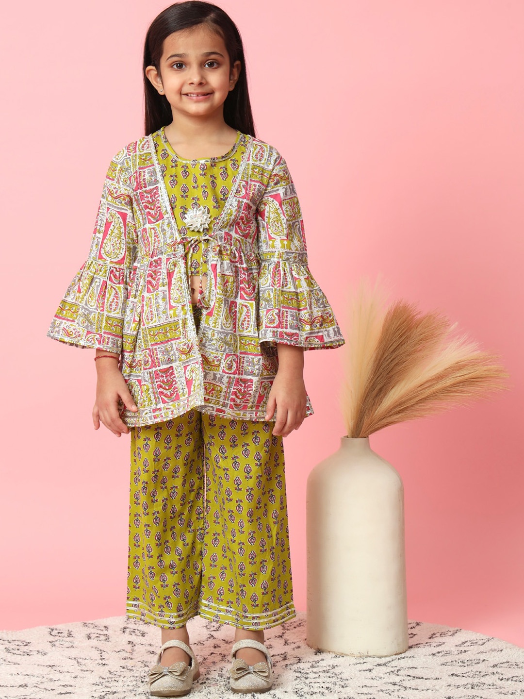 Readiprint Girls Ethnic Printed Gotta Patti Cotton Kurta With Trousers & Jacket, Green
Readiprint Girls Ethnic Printed Gotta Patti Cotton Kurta With Trousers & Jacket, Green