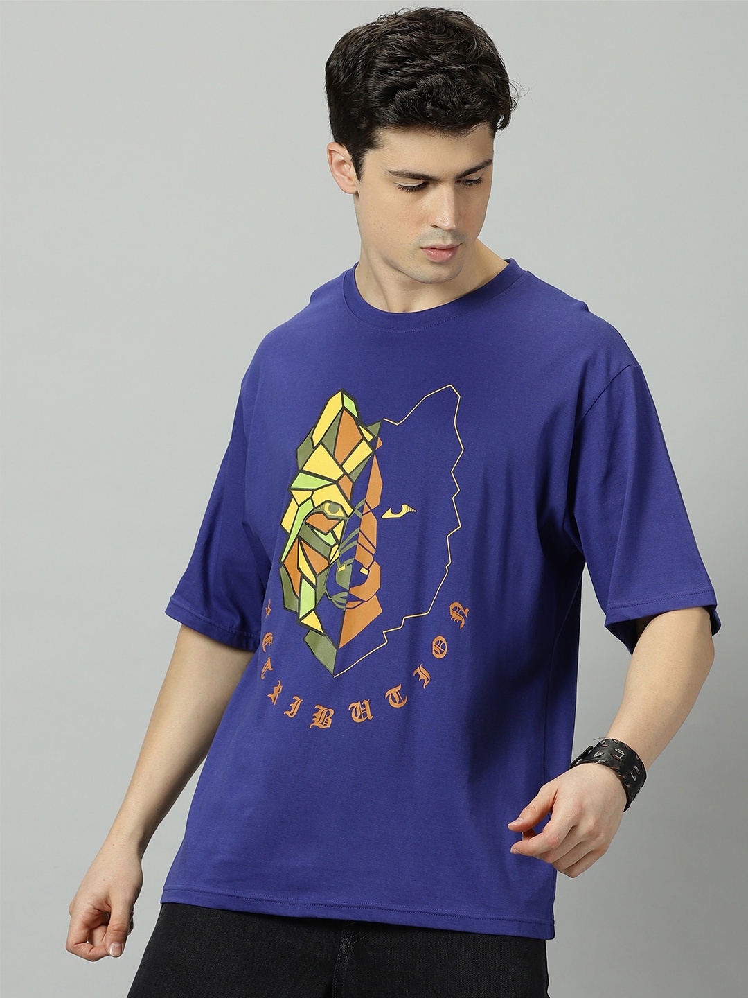 THE HOLLANDER Graphic Printed Drop-Shoulder Sleeves Oversized Fit Cotton T-shirt, Blue
THE HOLLANDER Graphic Printed Drop-Shoulder Sleeves Oversized Fit Cotton T-shirt, Blue
