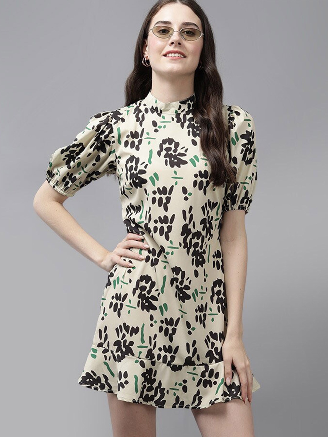 Mast & Harbour Cream-Coloured Abstract Printed Puff Sleeve Gathered Tiered A-Line Dress
Mast & Harbour Cream-Coloured Abstract Printed Puff Sleeve Gathered Tiered A-Line Dress
