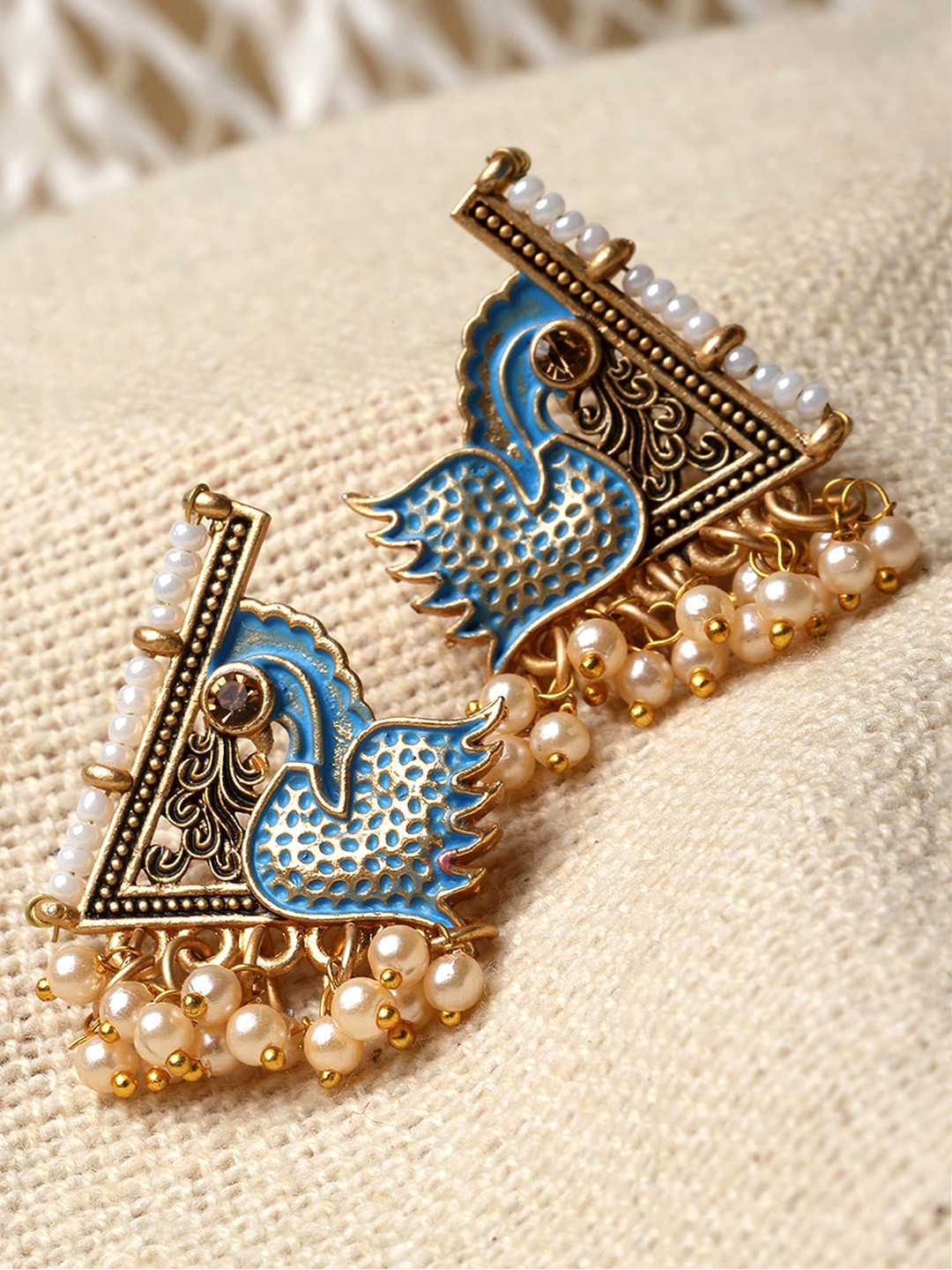 KARATCART Gold-Plated Kundan-Studded Beaded Contemporary Stud Earrings
KARATCART Gold-Plated Kundan-Studded Beaded Contemporary Stud Earrings