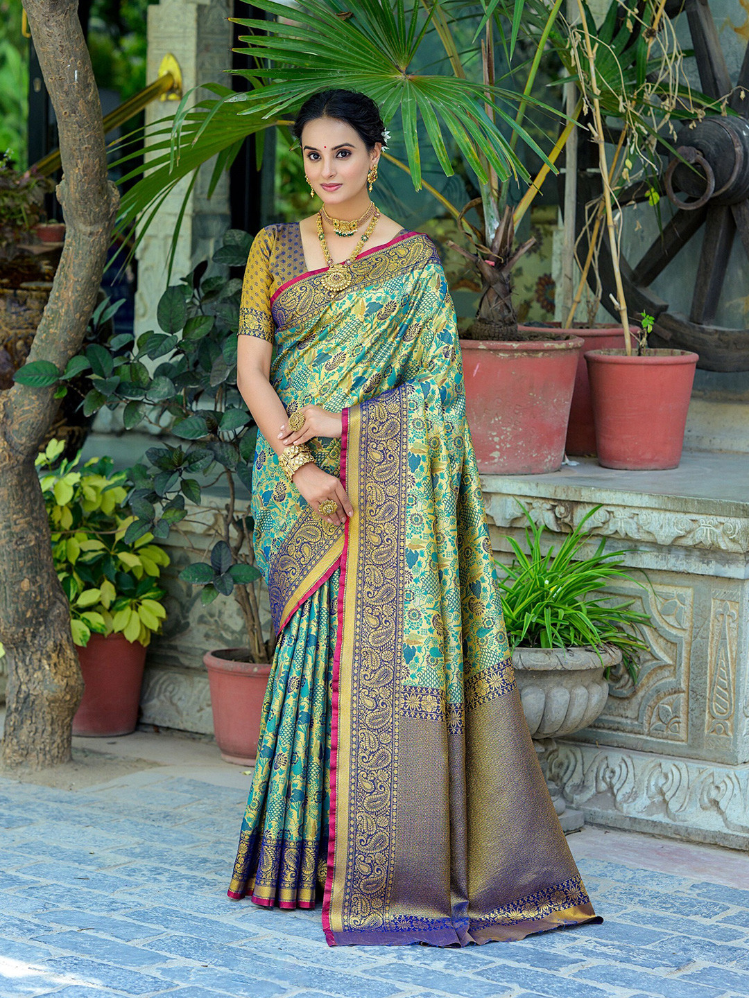 VISHNU WEAVES Woven Design Zari Pure Silk Kanjeevaram Saree, Sea green
VISHNU WEAVES Woven Design Zari Pure Silk Kanjeevaram Saree, Sea green