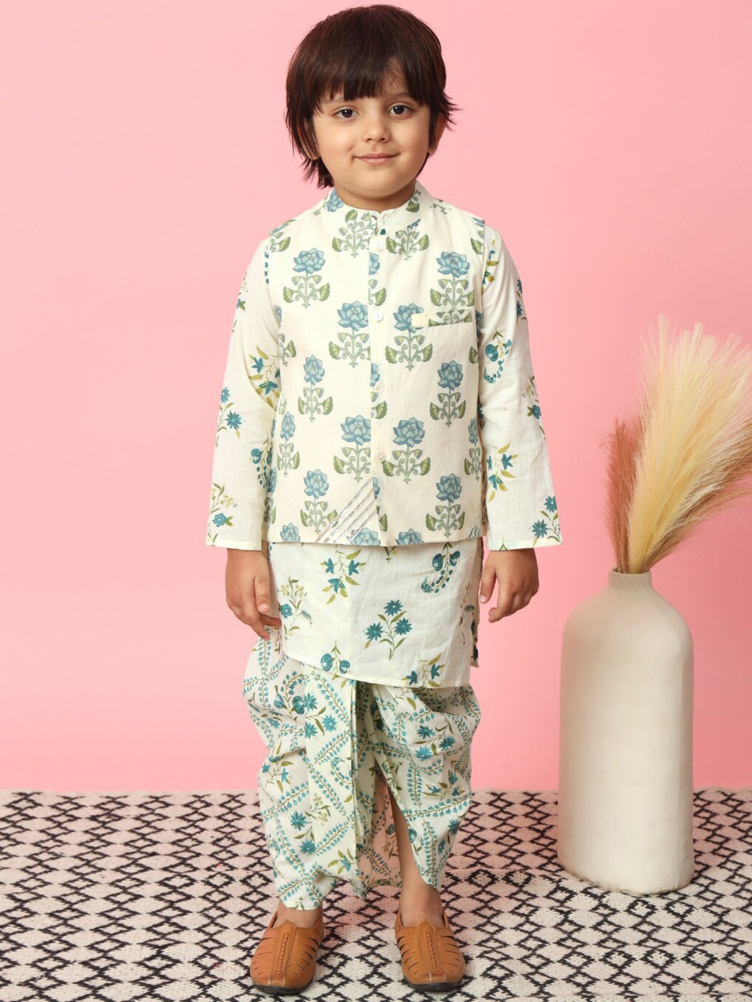 Readiprint Fashions Boys Floral Printed Regular Pure Cotton Kurta With Dhoti Pants, Cream
Readiprint Fashions Boys Floral Printed Regular Pure Cotton Kurta With Dhoti Pants, Cream