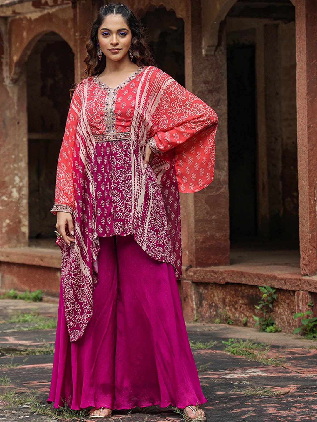 SCAKHI Printed Thread Work High Slit Asymmetric Kaftan Chinon Silk Kurti with Palazzos, Purple
SCAKHI Printed Thread Work High Slit Asymmetric Kaftan Chinon Silk Kurti with Palazzos, Purple