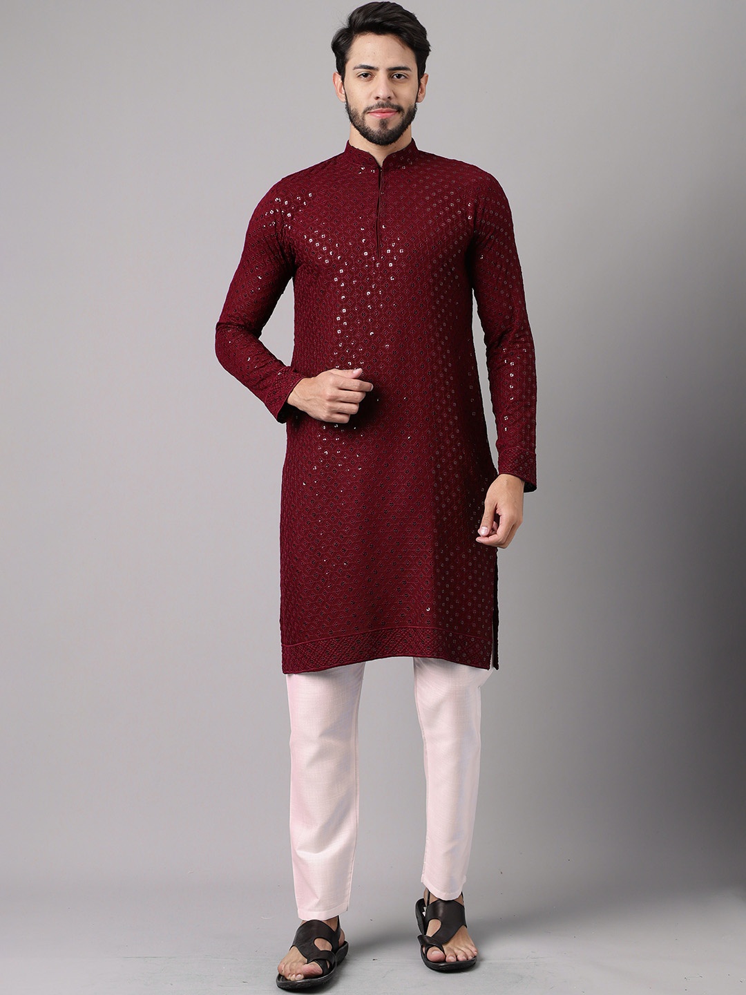 SHADOW & SAINING Geometric Embroidered Mandarin Collar Sequins Straight Kurta, Maroon
SHADOW & SAINING Geometric Embroidered Mandarin Collar Sequins Straight Kurta, Maroon